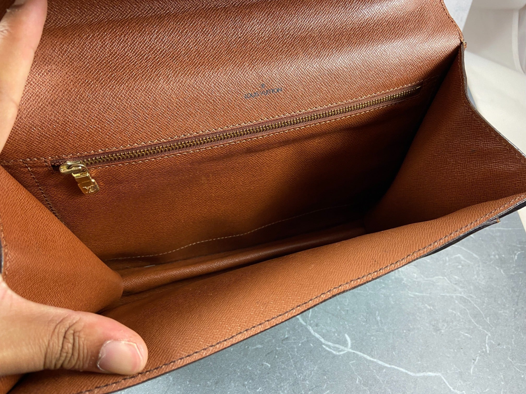 Louis Vuitton Monceau 28 Monogram Canvas