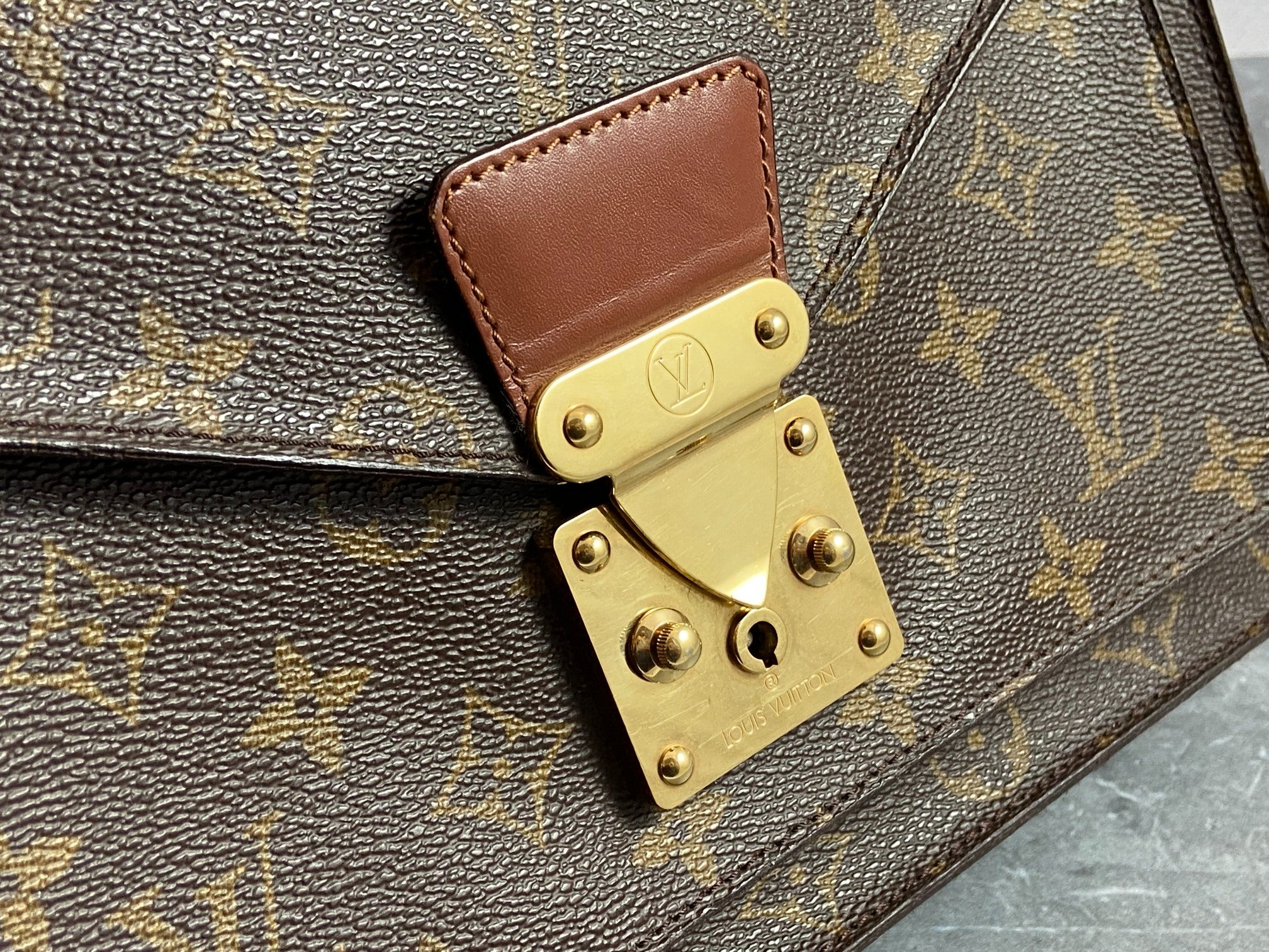 Louis Vuitton Monceau 28 Monogram Canvas