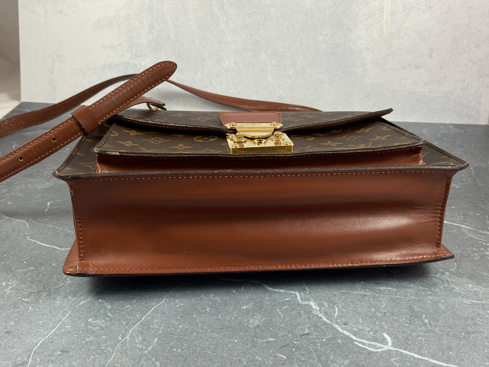 Louis Vuitton Monceau 28 Monogram Canvas