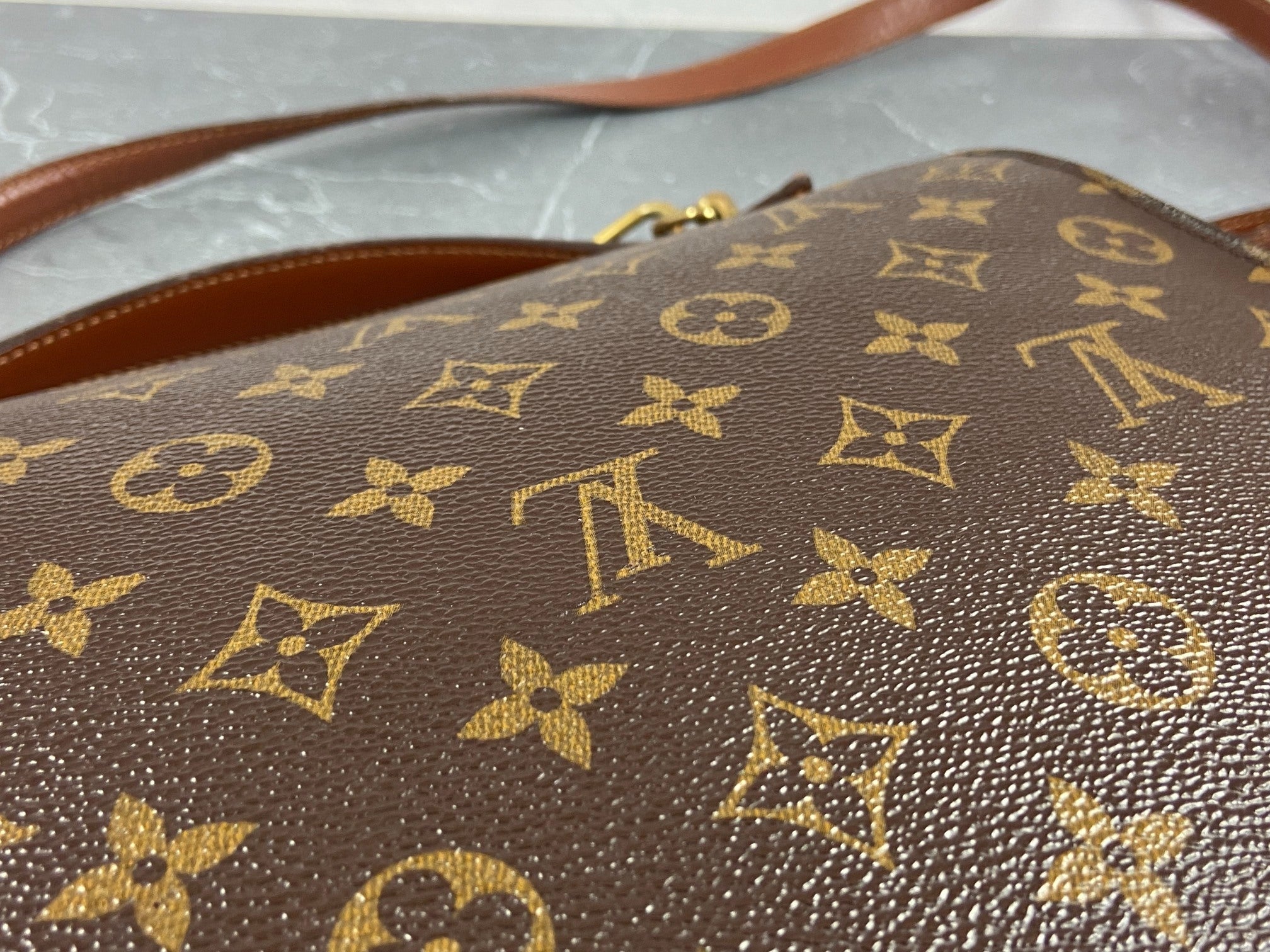 Louis Vuitton Monceau 28 Monogram Canvas