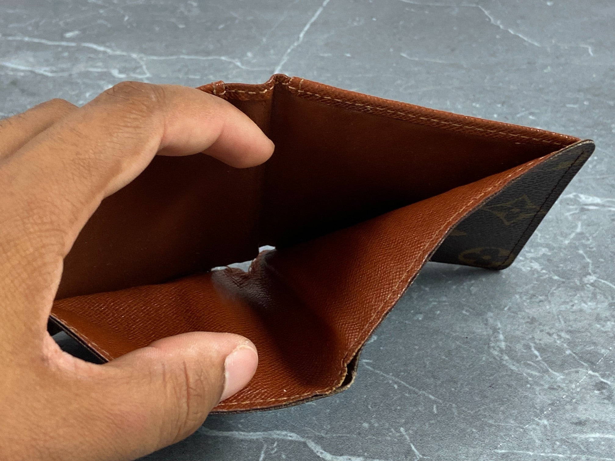 Louis Vuitton Porte-Billets 6 Card Wallet Monogram Canvas