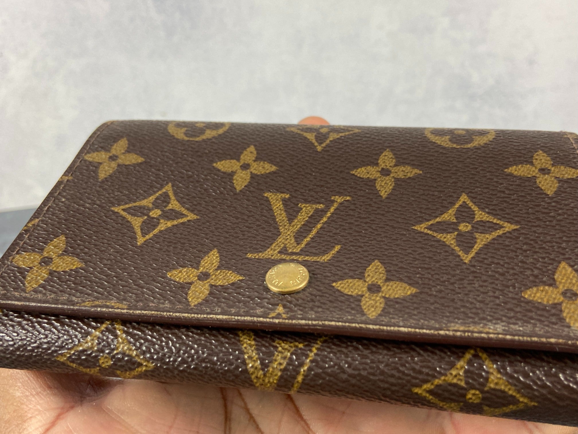 Louis Vuitton Porte-Monnaie Tresor Monogram Canvas