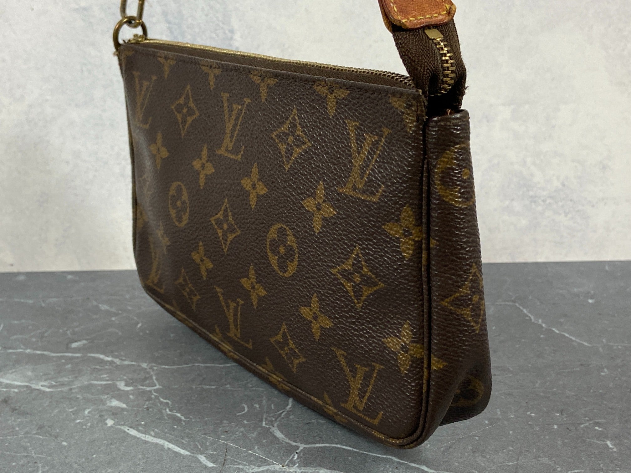 Louis Vuitton Pochette Accessoires Monogram Canvas