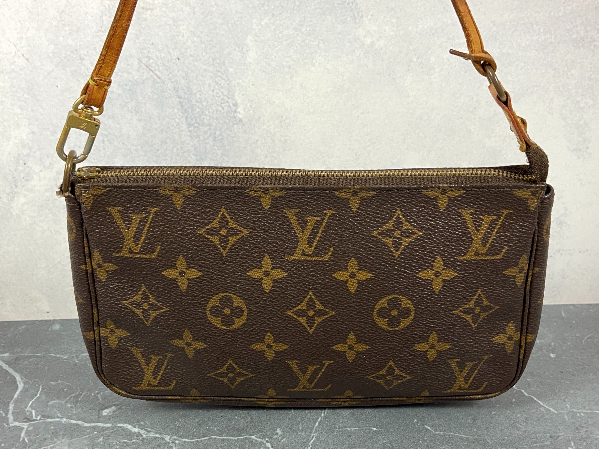 Louis Vuitton Pochette Accessoires Monogram Canvas