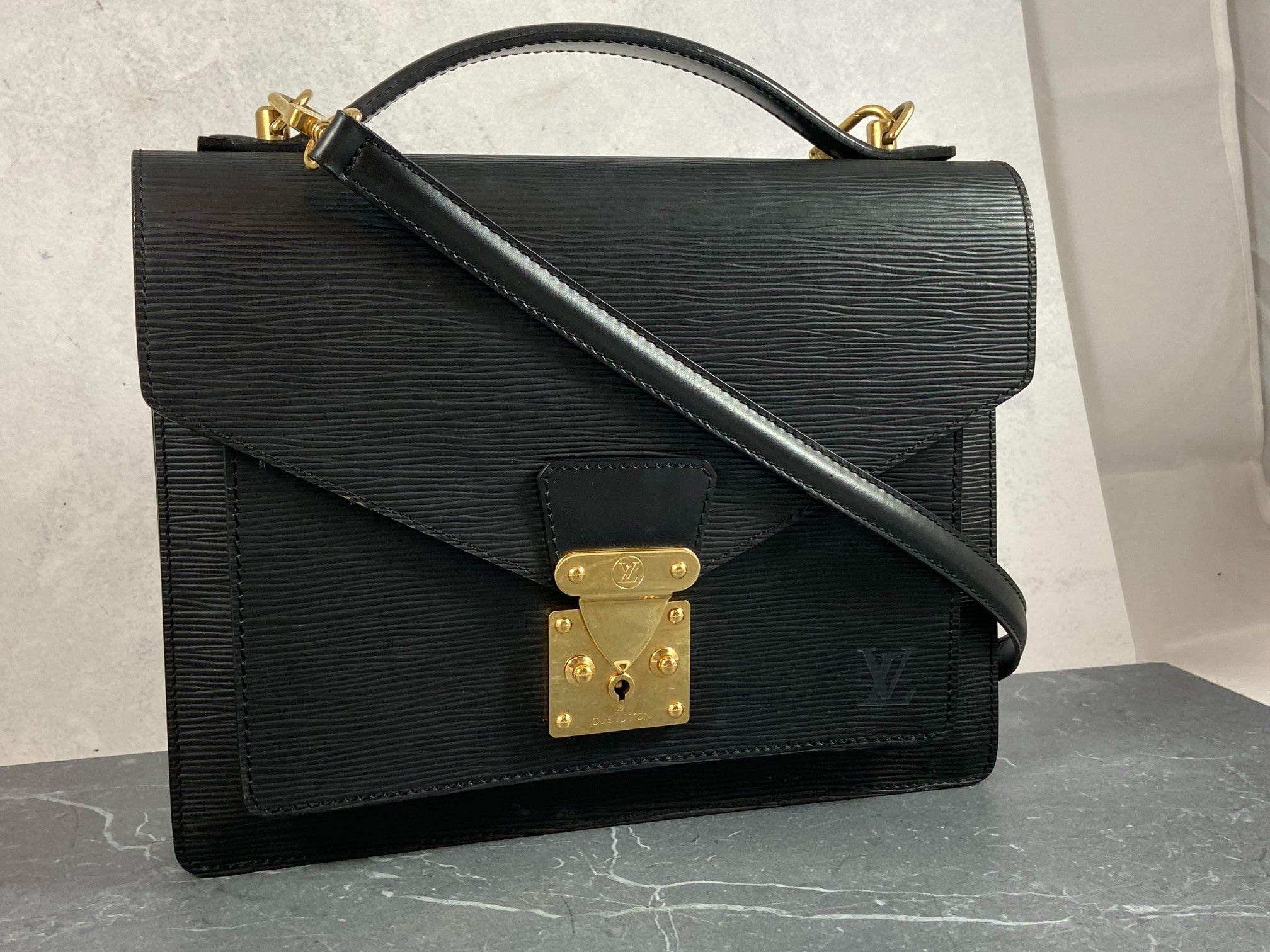 Louis Vuitton Monceau 28 Black Epi Leather