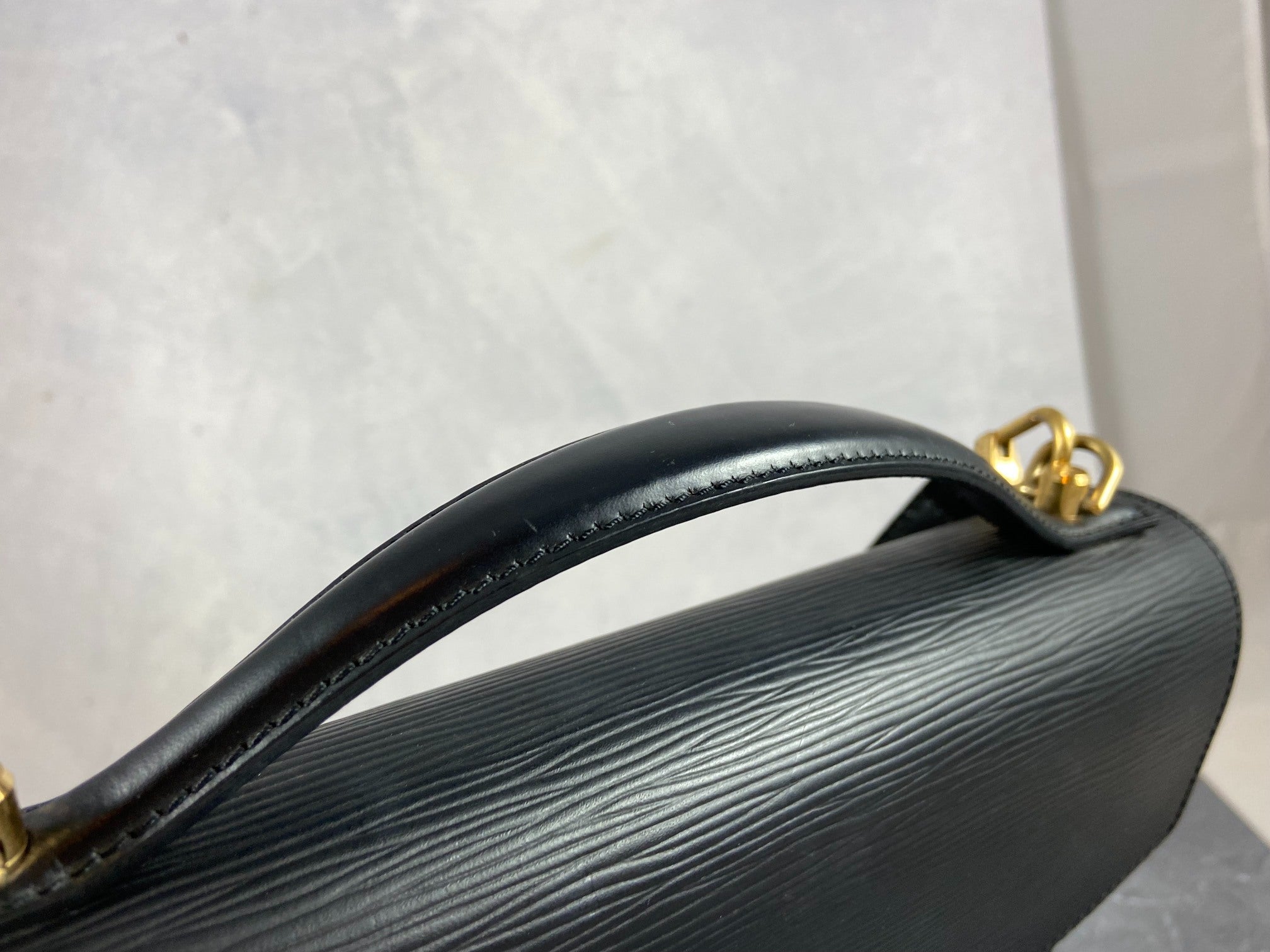 Louis Vuitton Monceau 28 Black Epi Leather