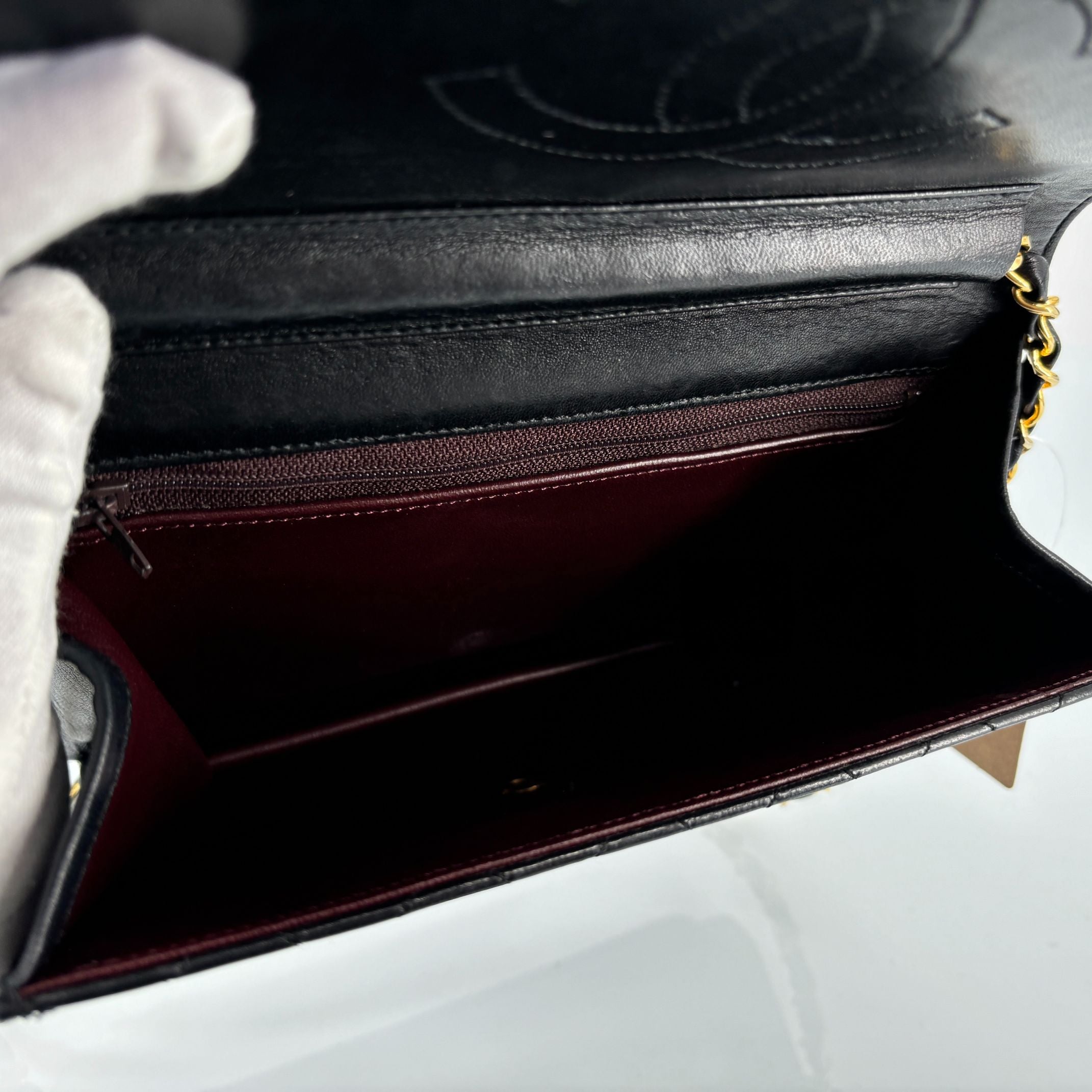 Chanel Single Flap Bag Push-Lock Black Matelassé Leather incl. Dustbag