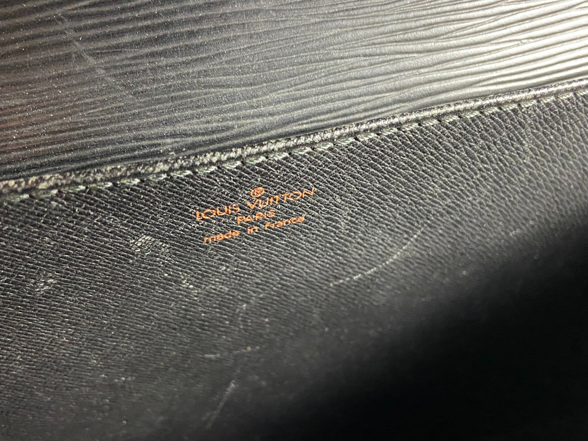 Louis Vuitton Porte Documents Conseiller Black Epi Leather