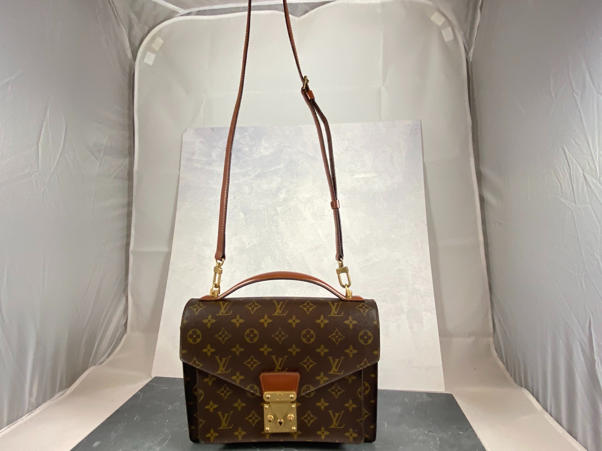 Louis Vuitton Monceau 28 Monogram Canvas
