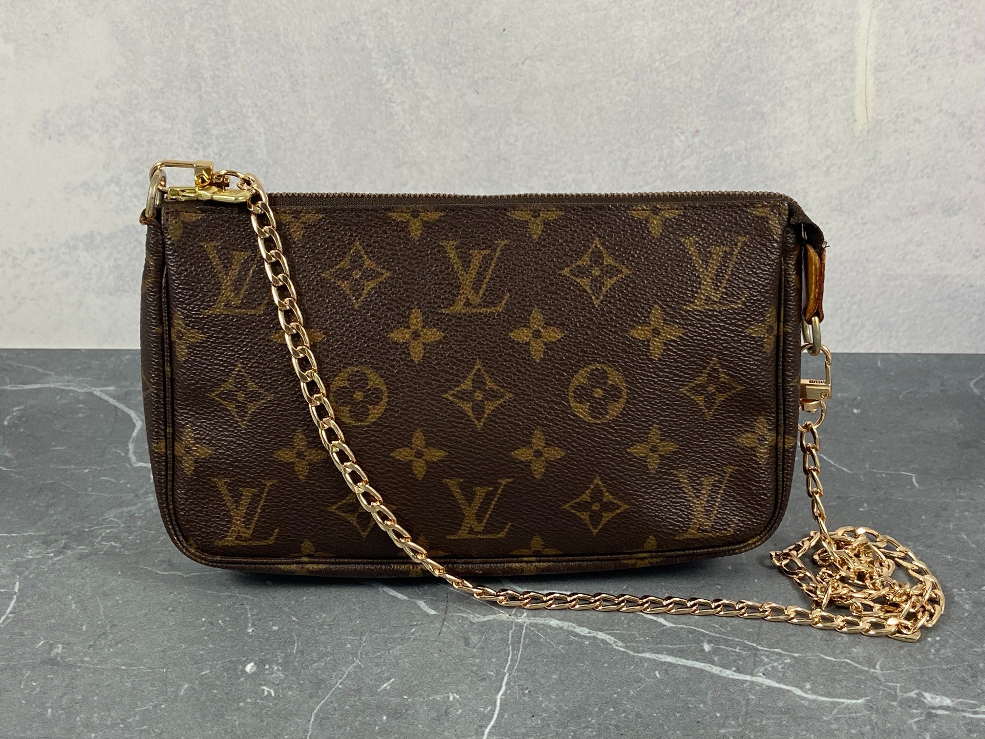 Louis Vuitton Pochette Accessoires Monogram Canvas