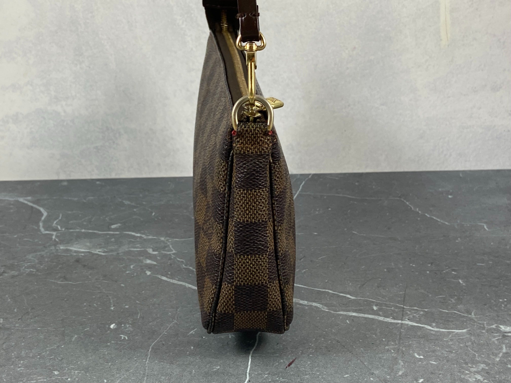 Louis Vuitton Pochette Accessoires Damier Ebene Canvas
