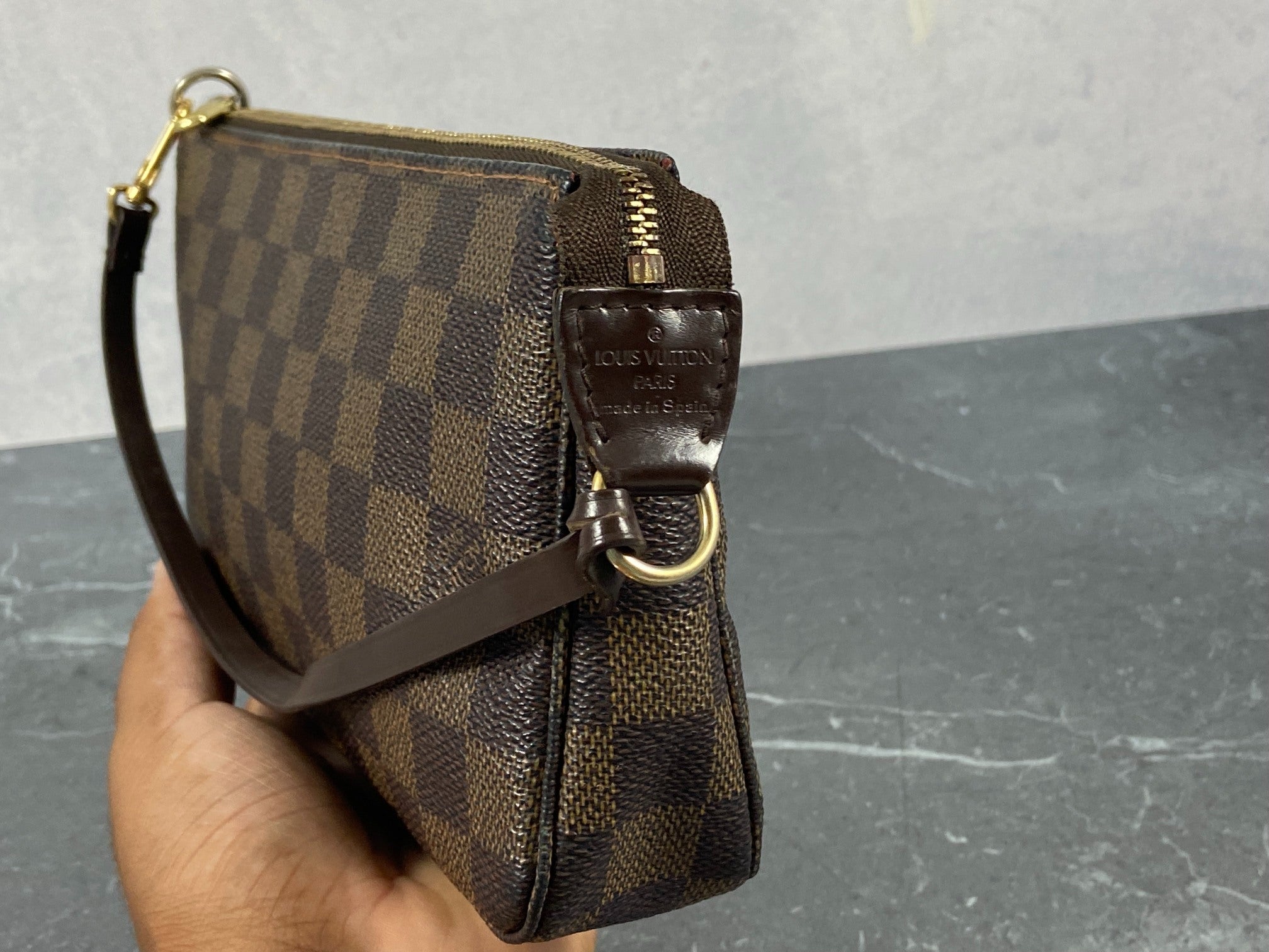 Louis Vuitton Pochette Accessoires Damier Ebene Canvas