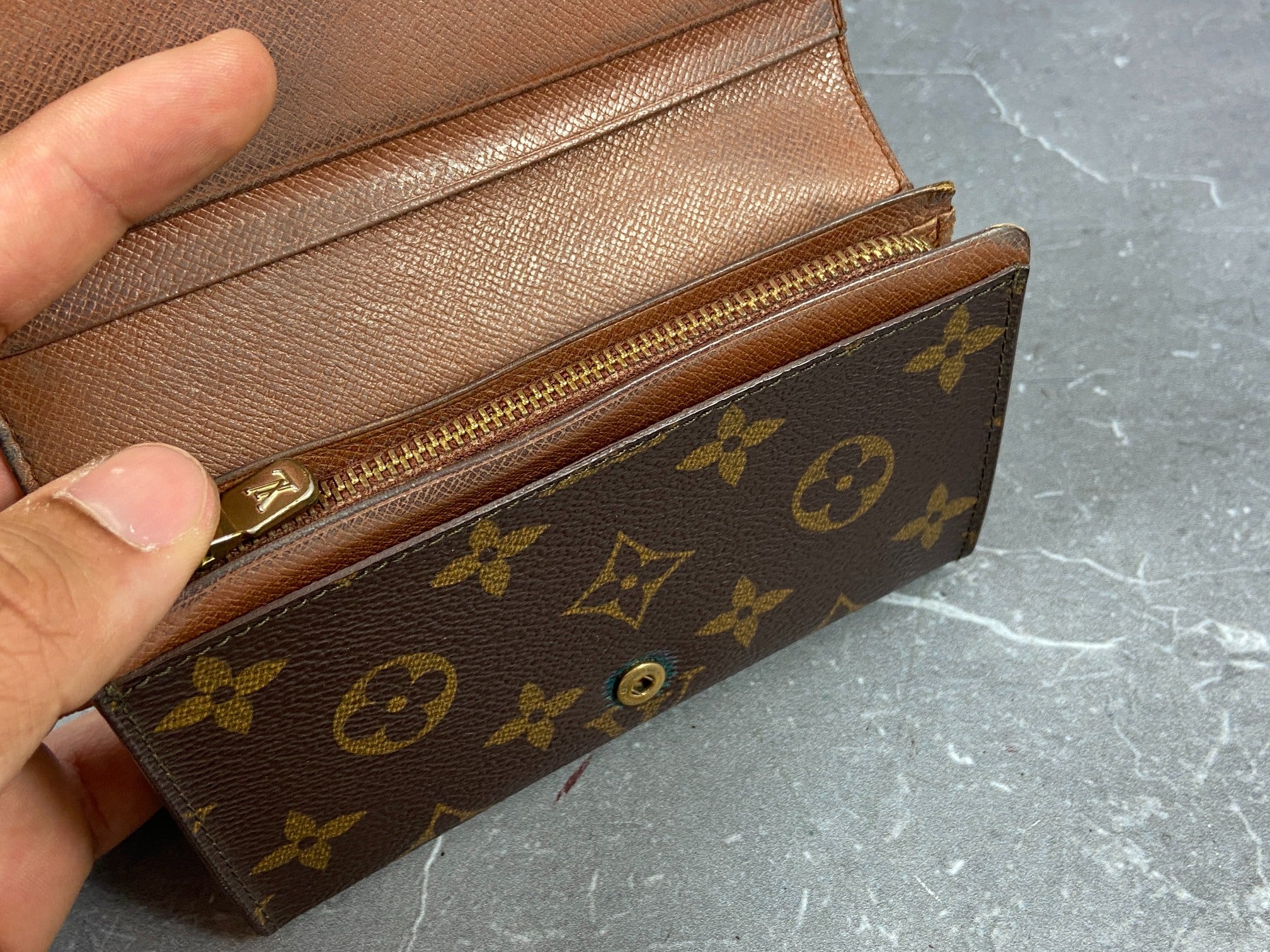 Louis Vuitton Porte-Monnaie Tresor Monogram Canvas