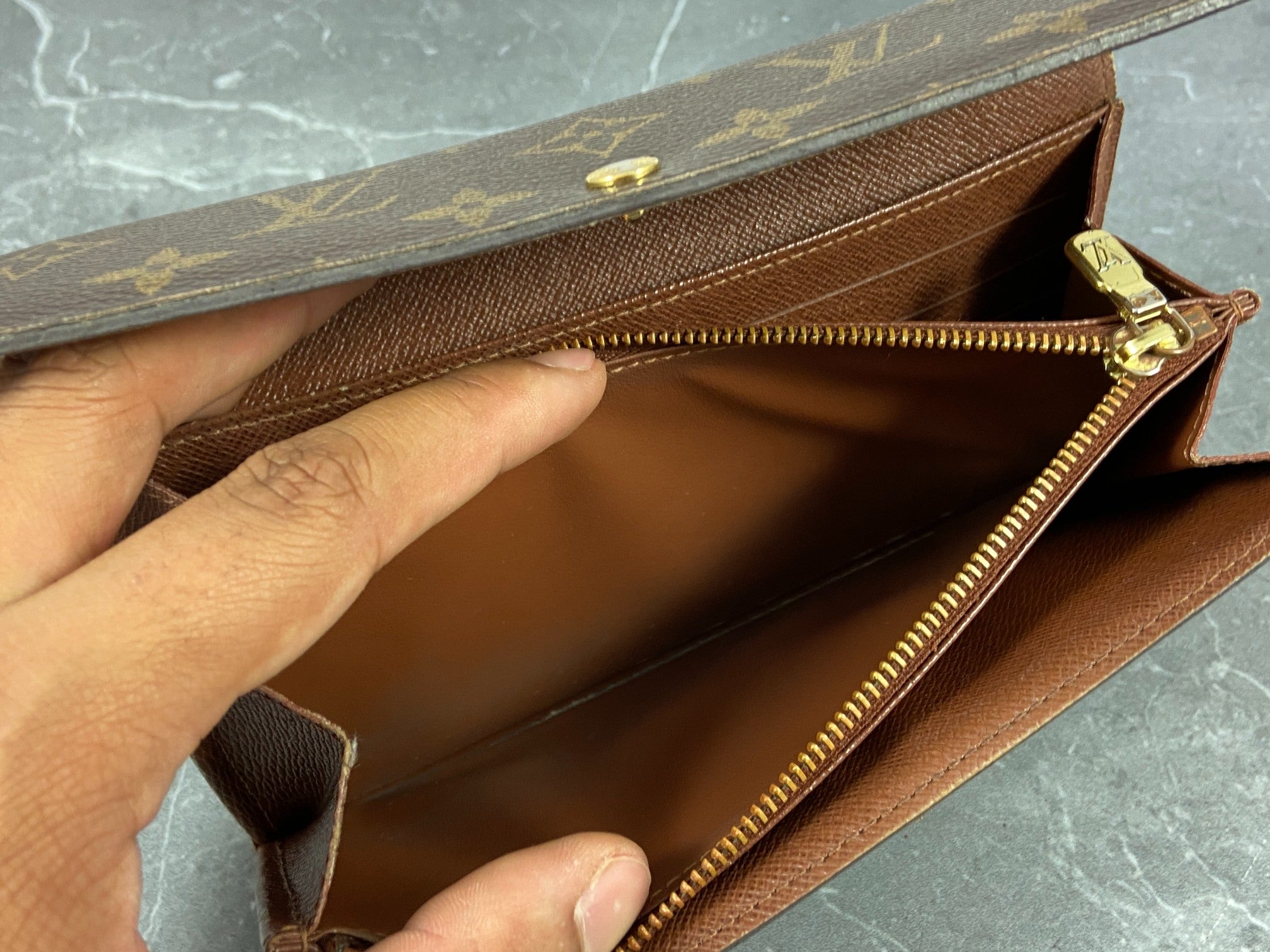 Louis Vuitton Sarah Wallet Monogram Canvas