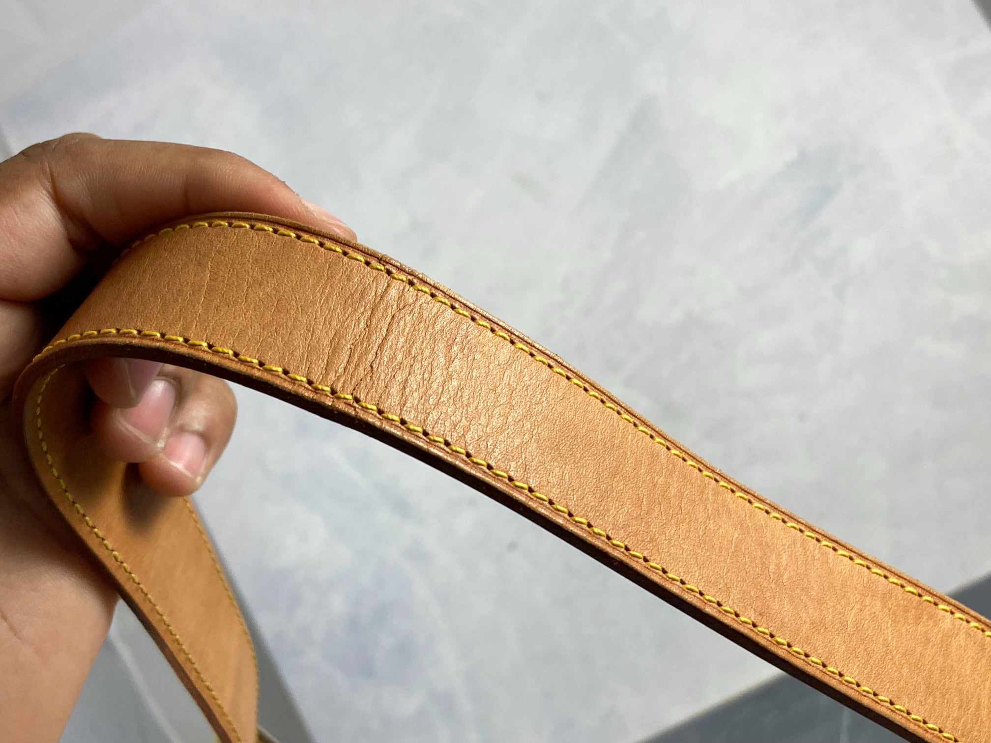 Louis Vuitton Croissant MM Hobo Bag Monogram Canvas