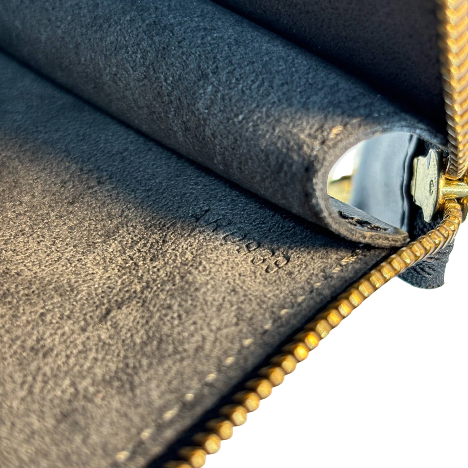 Louis Vuitton Pochette Accessoires Black Epi Leather