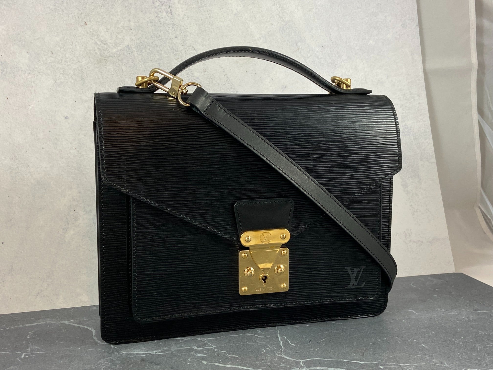 Louis Vuitton Monceau 28 Black Epi Leather