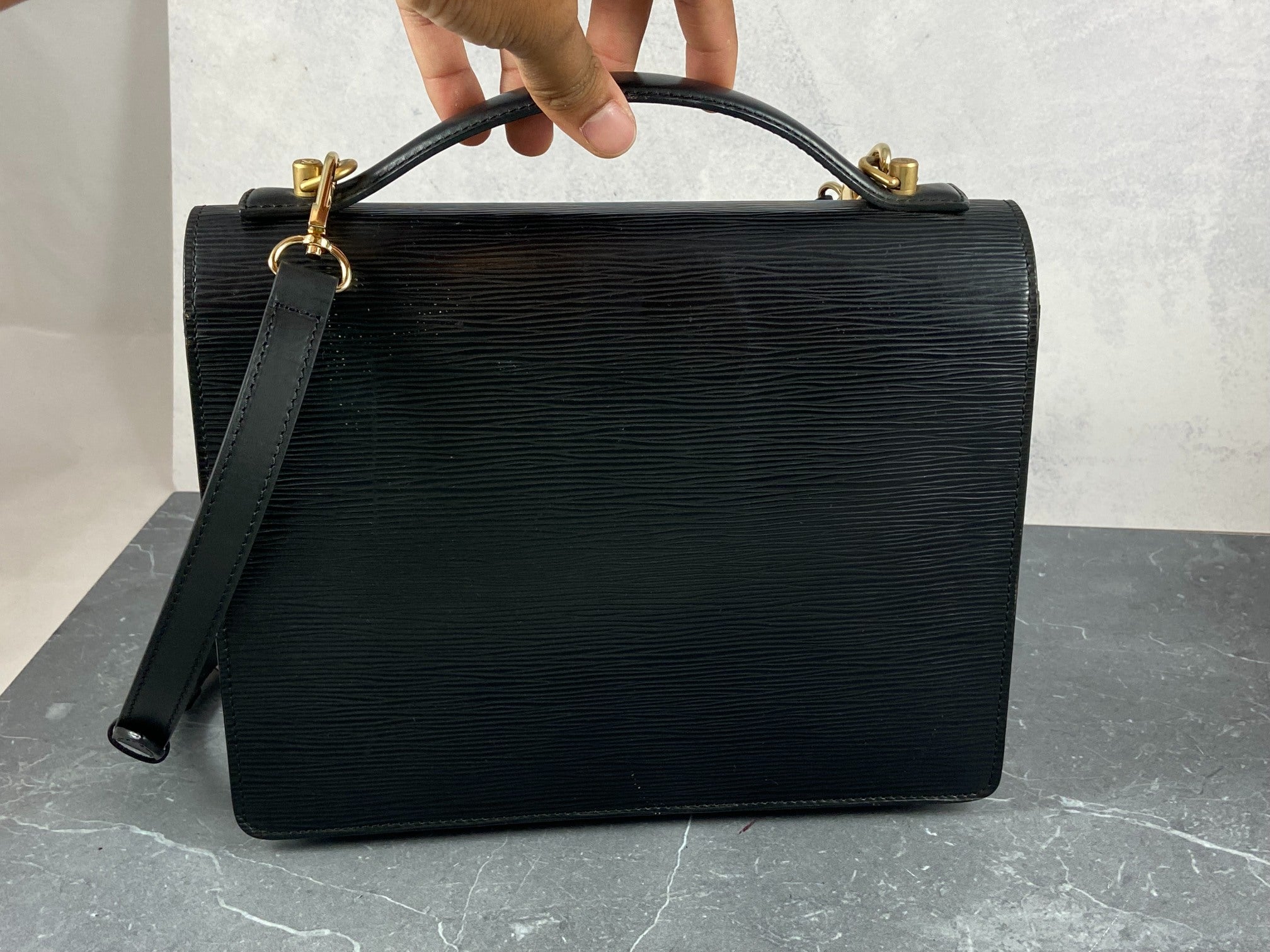 Louis Vuitton Monceau 28 Black Epi Leather