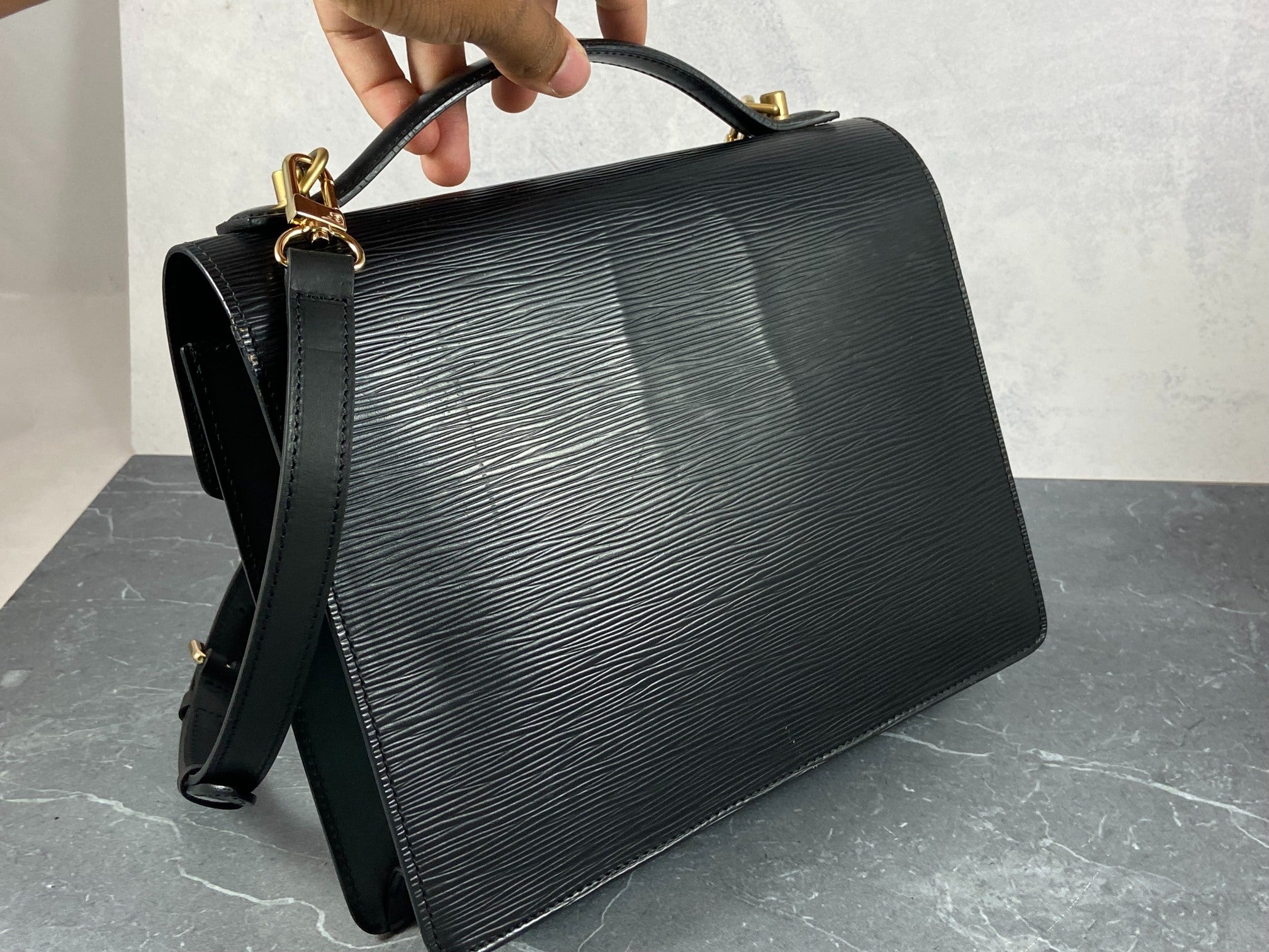 Louis Vuitton Monceau 28 Black Epi Leather