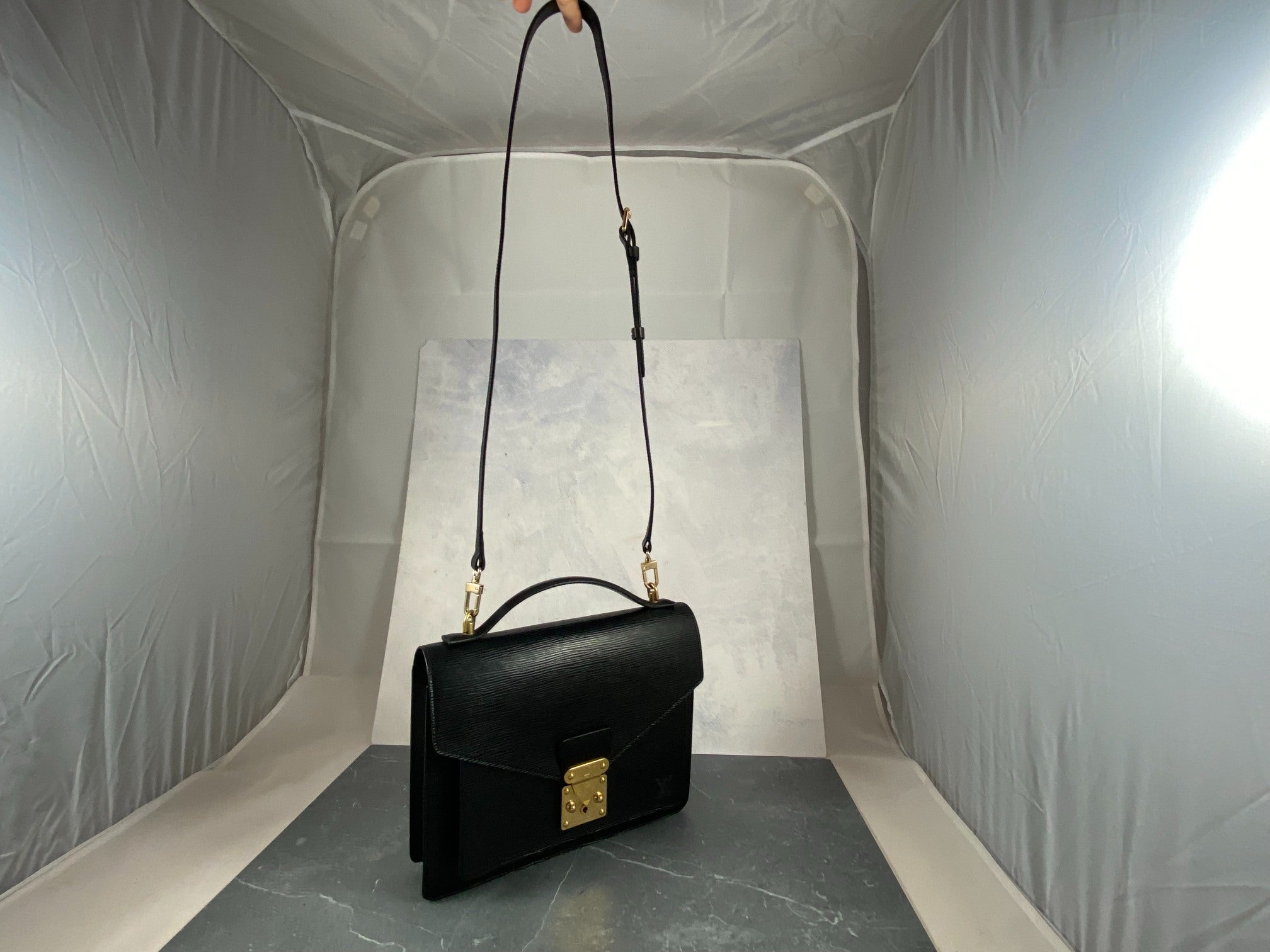 Louis Vuitton Monceau 28 Black Epi Leather