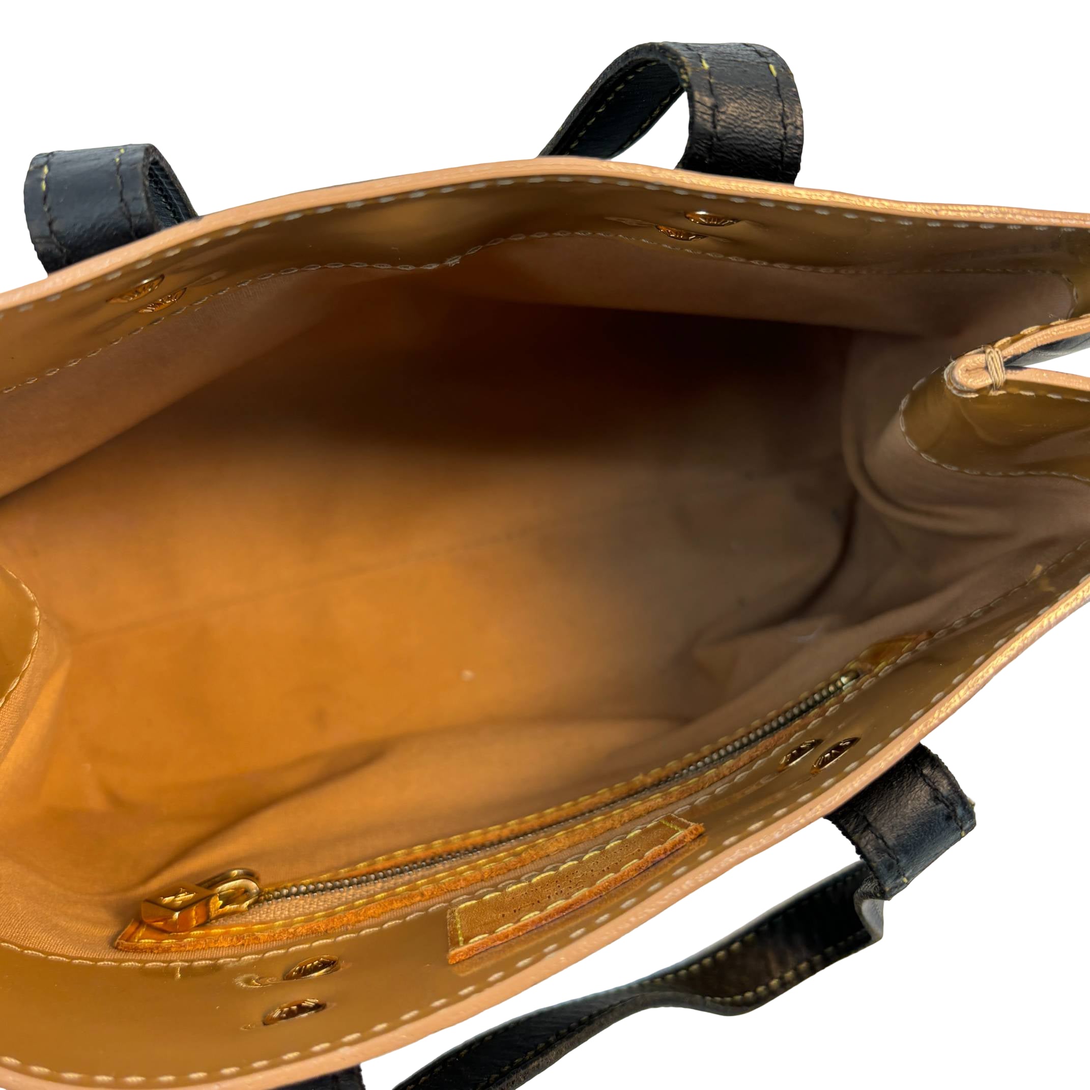 Louis Vuitton Reade PM Vernis Leather