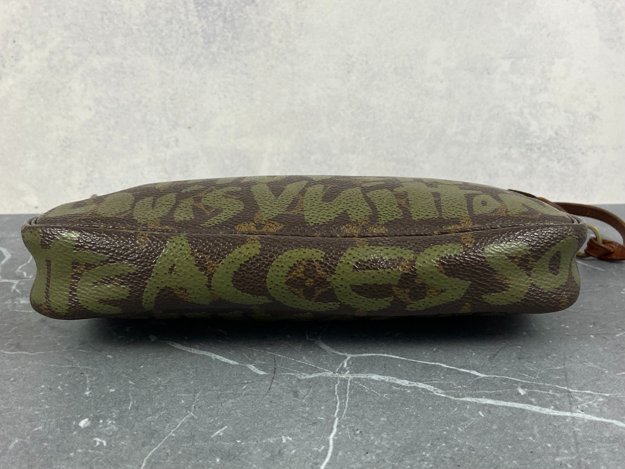 Louis Vuitton x Stephen Sprouse Pochette Accessoires Graffiti Green