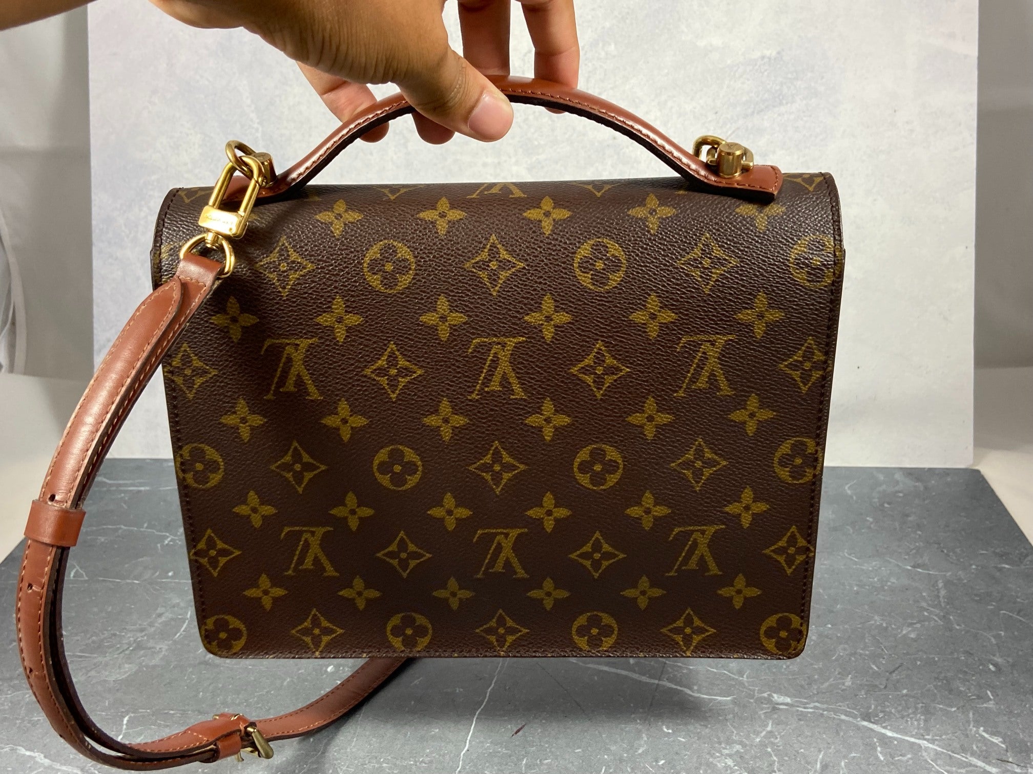 Louis Vuitton Monceau 26 Monogram Canvas