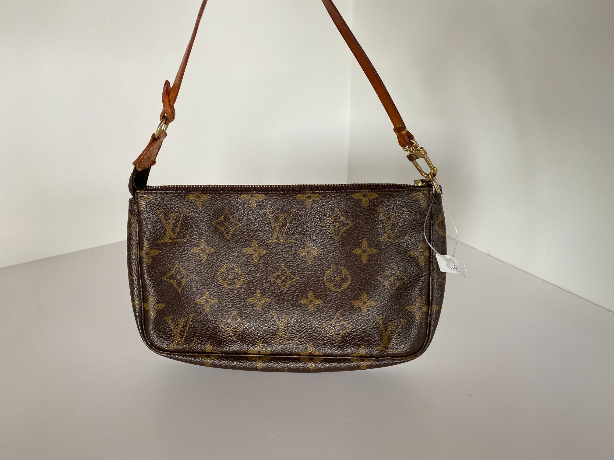 Louis Vuitton Pochette Accessoires Monogram Canvas