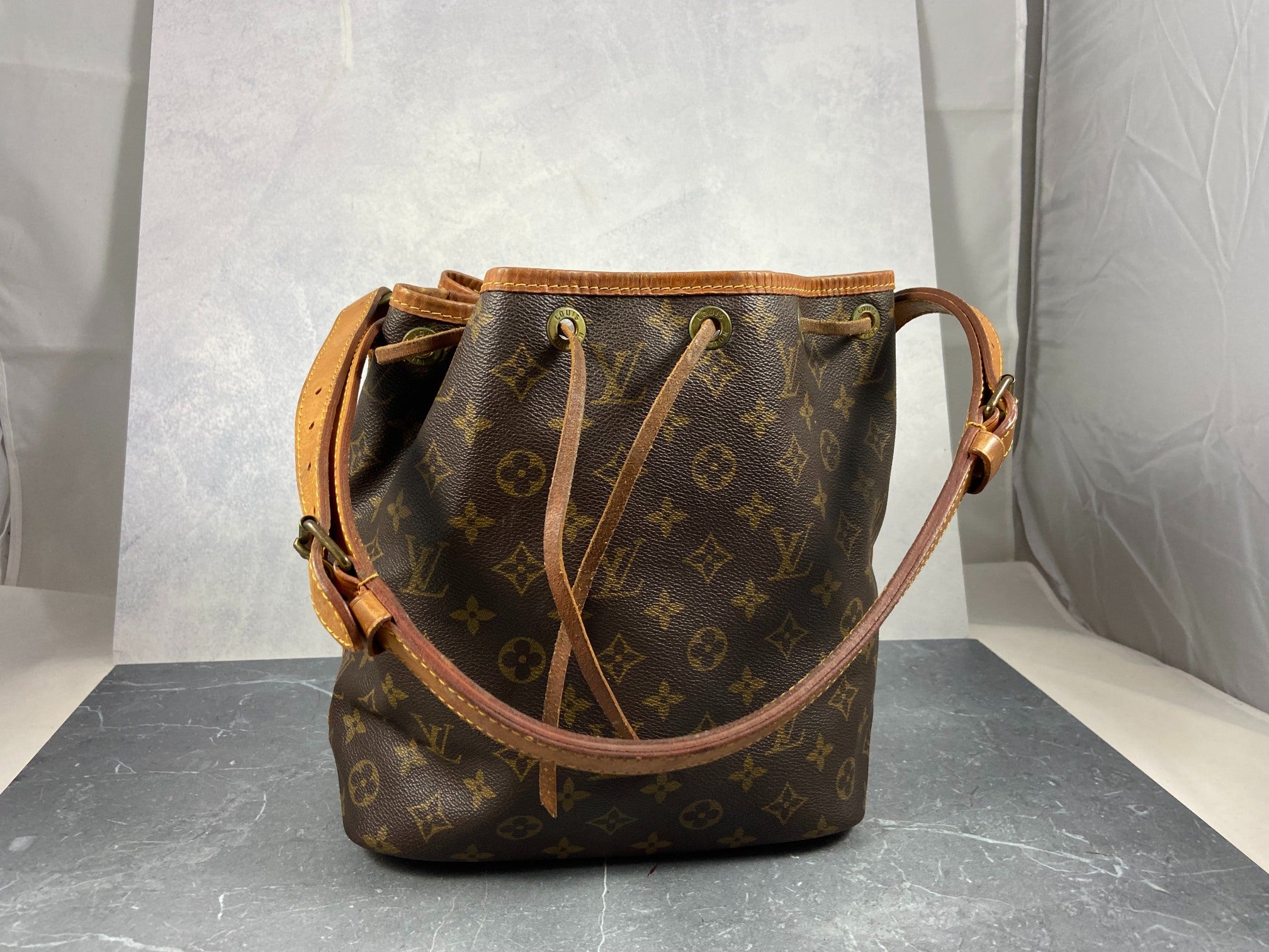 Louis Vuitton Sac Noé Petit Monogram Canvas