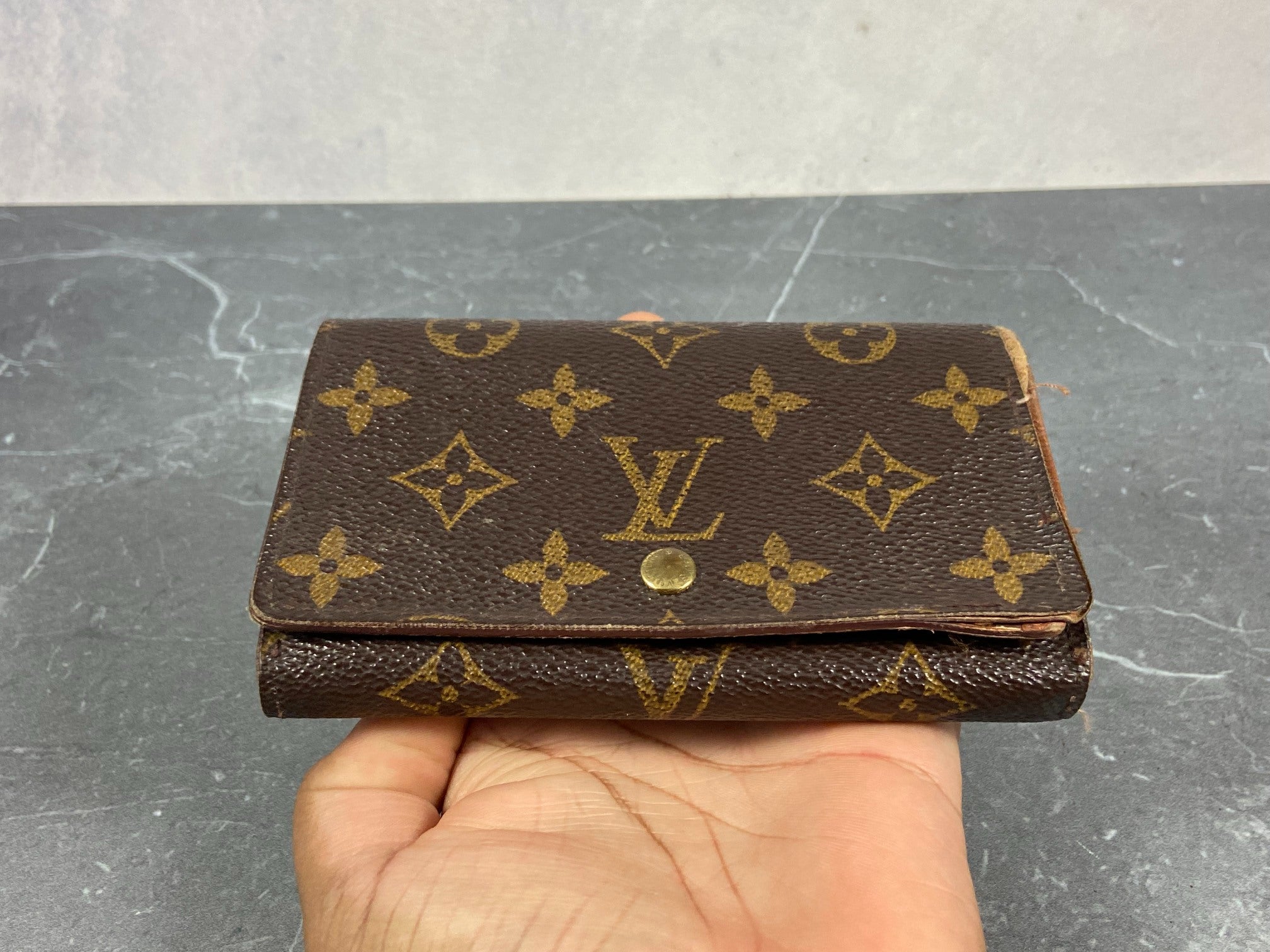 Louis Vuitton Porte-Monnaie Tresor Monogram Canvas