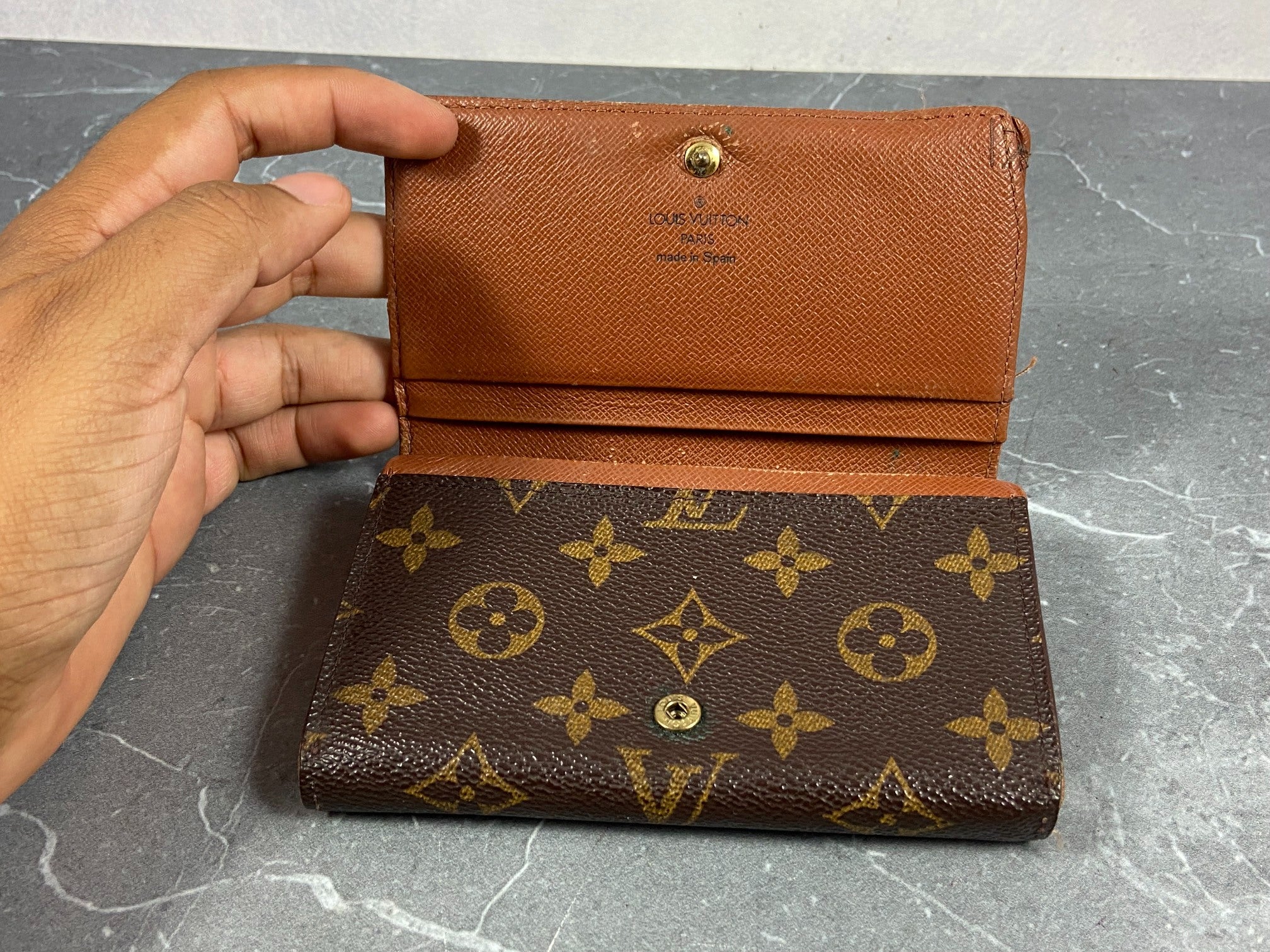 Louis Vuitton Porte-Monnaie Tresor Monogram Canvas