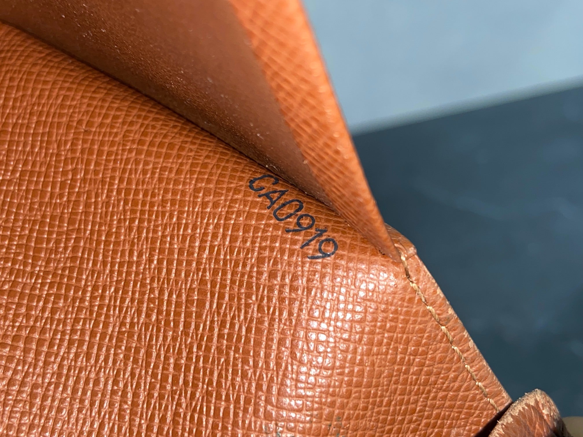 Louis Vuitton Porte-Monnaie Tresor Monogram Canvas