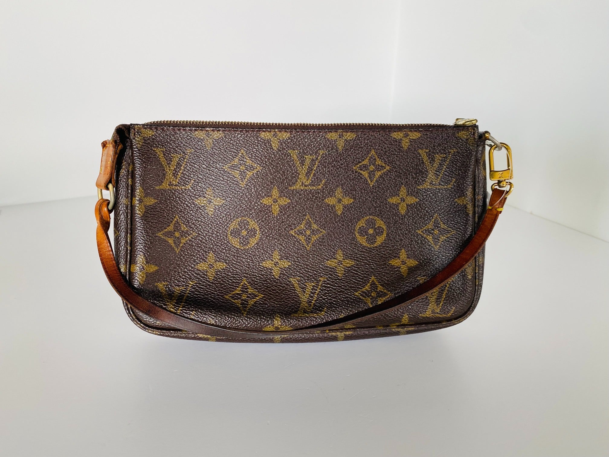 Louis Vuitton Pochette Accessoires Monogram Canvas