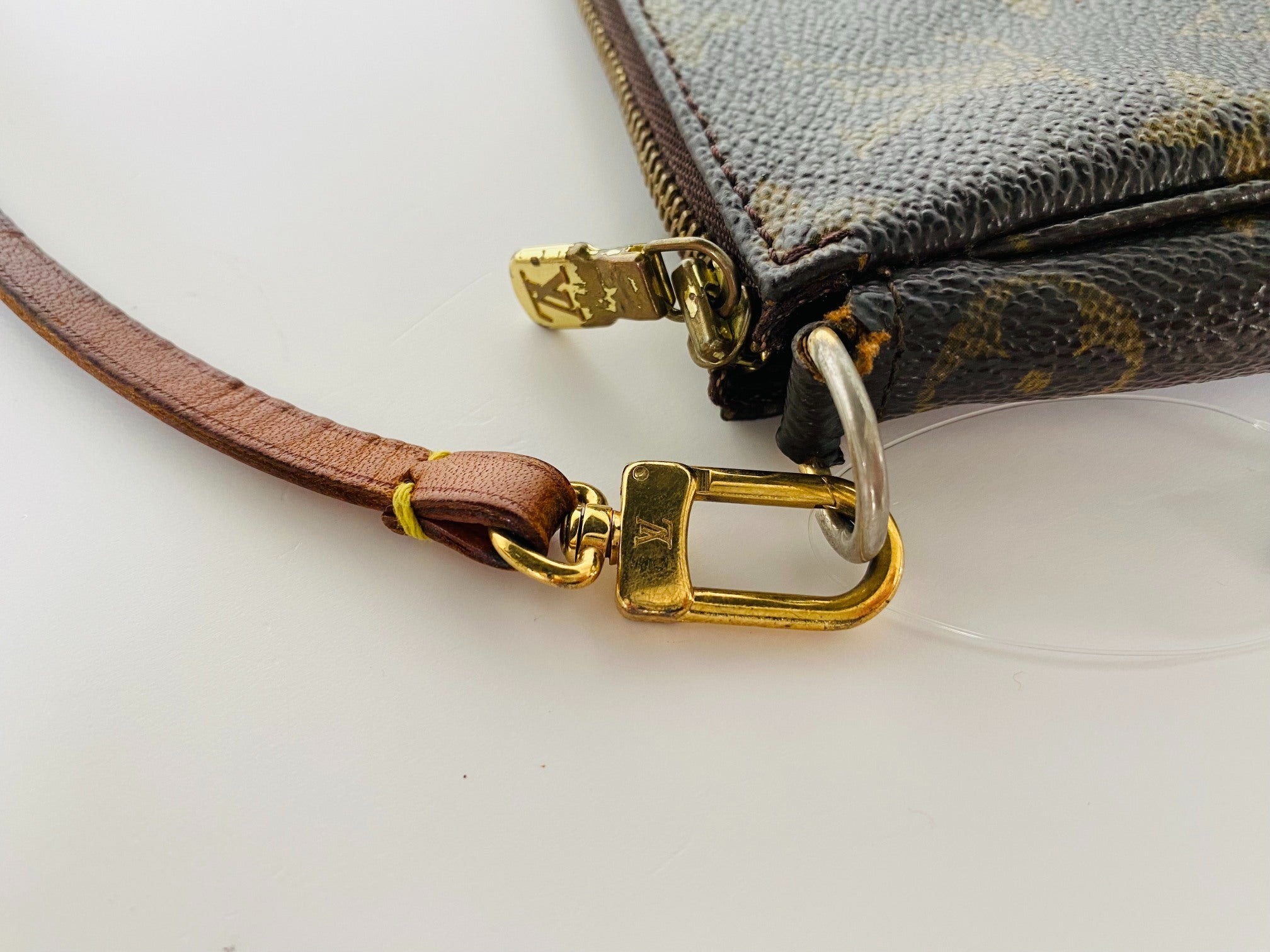 Louis Vuitton Pochette Accessoires Monogram Canvas