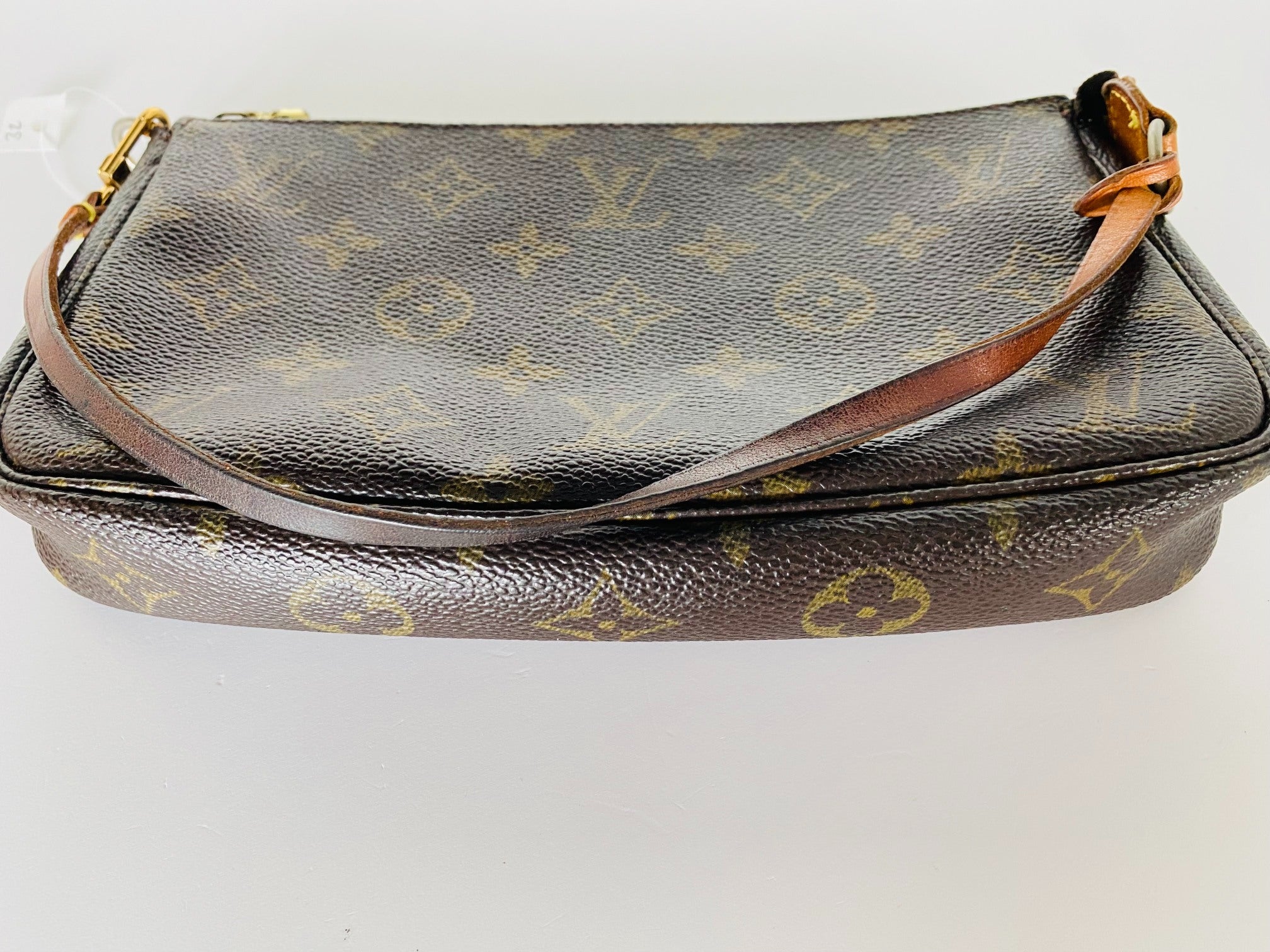 Louis Vuitton Pochette Accessoires Monogram Canvas