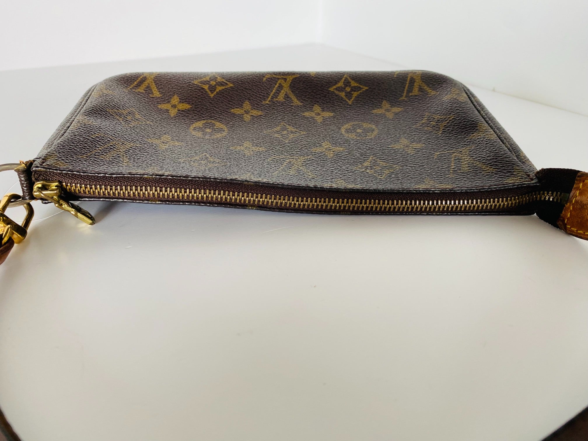 Louis Vuitton Pochette Accessoires Monogram Canvas
