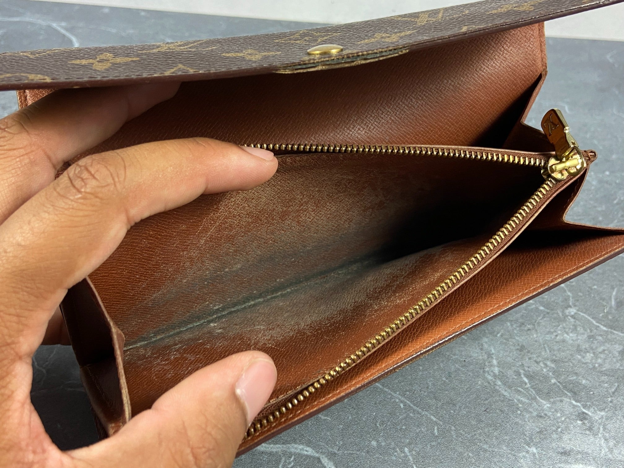 Louis Vuitton Sarah Wallet Monogram Canvas