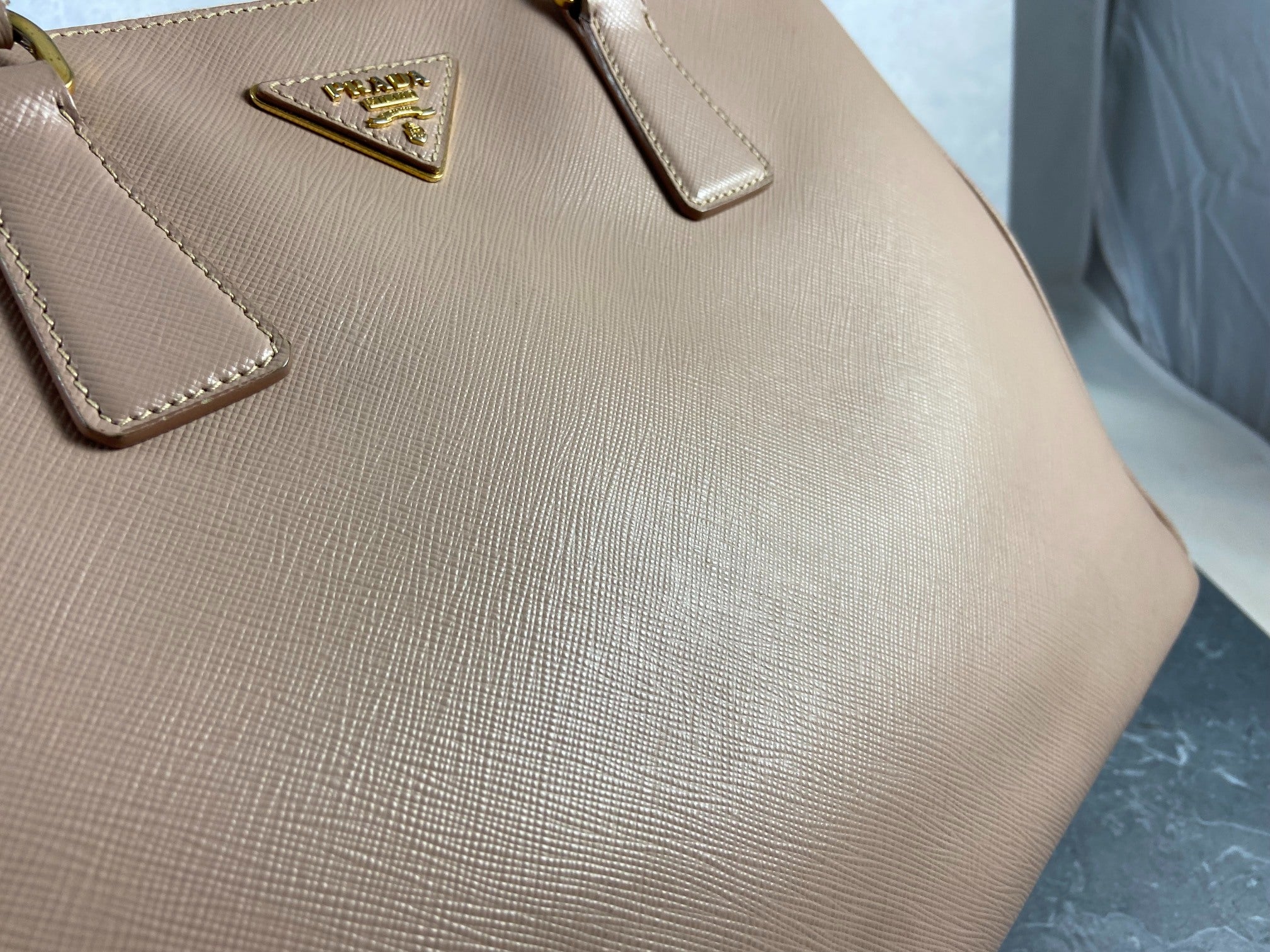 Prada Galleria Hand Bag Rose Saffiano Leather