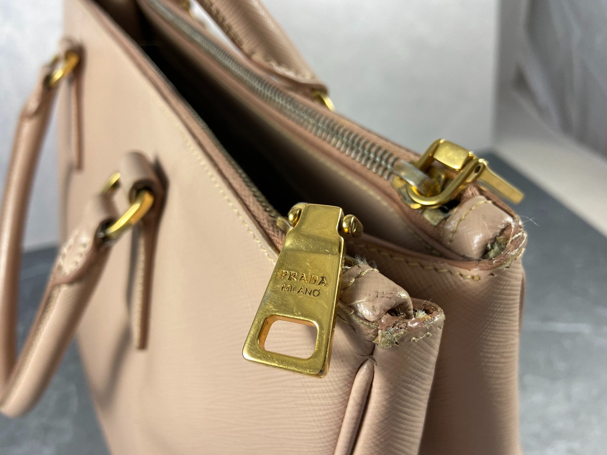 Prada Galleria Hand Bag Rose Saffiano Leather