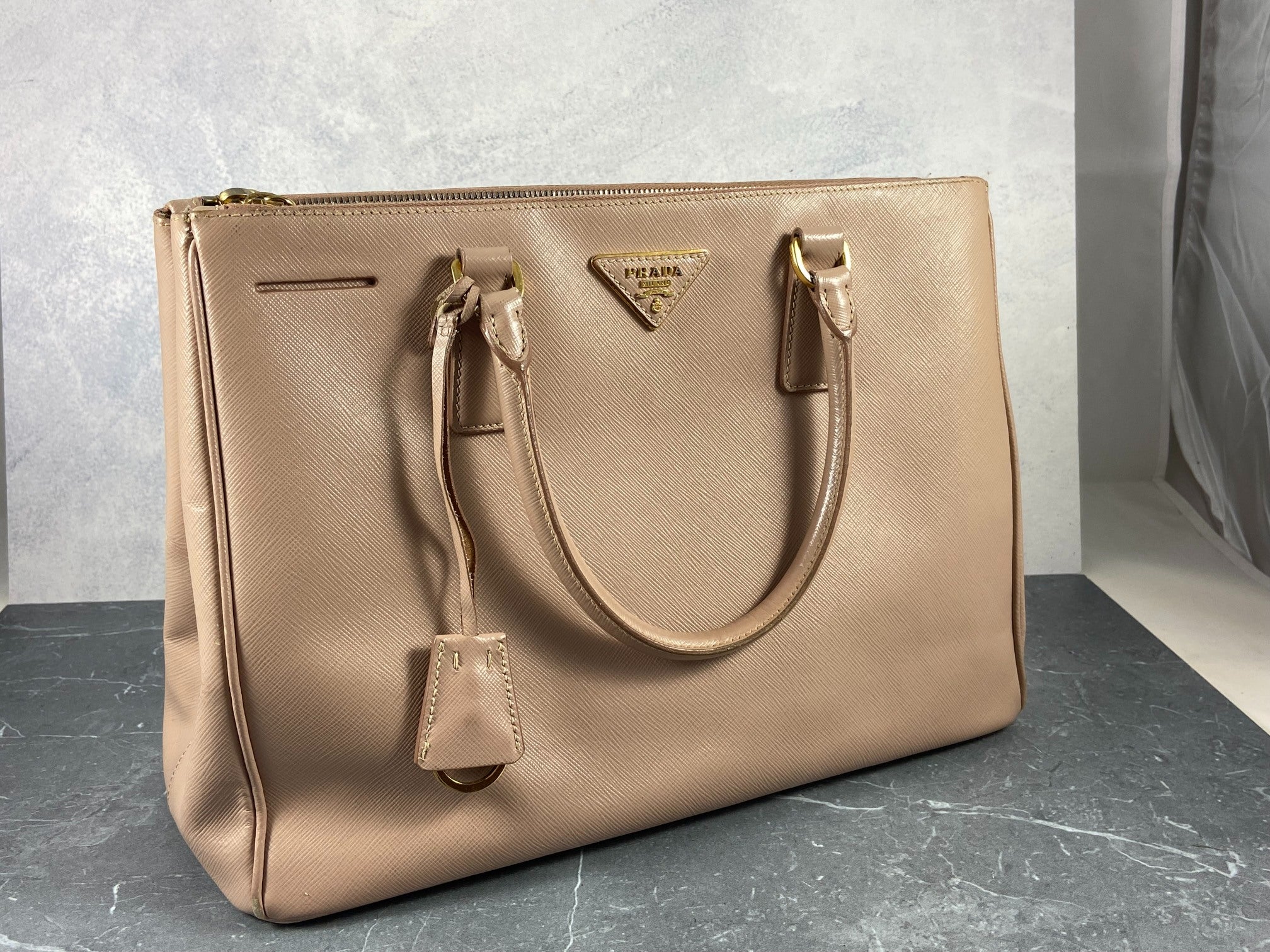 Prada Galleria Hand Bag Rose Saffiano Leather