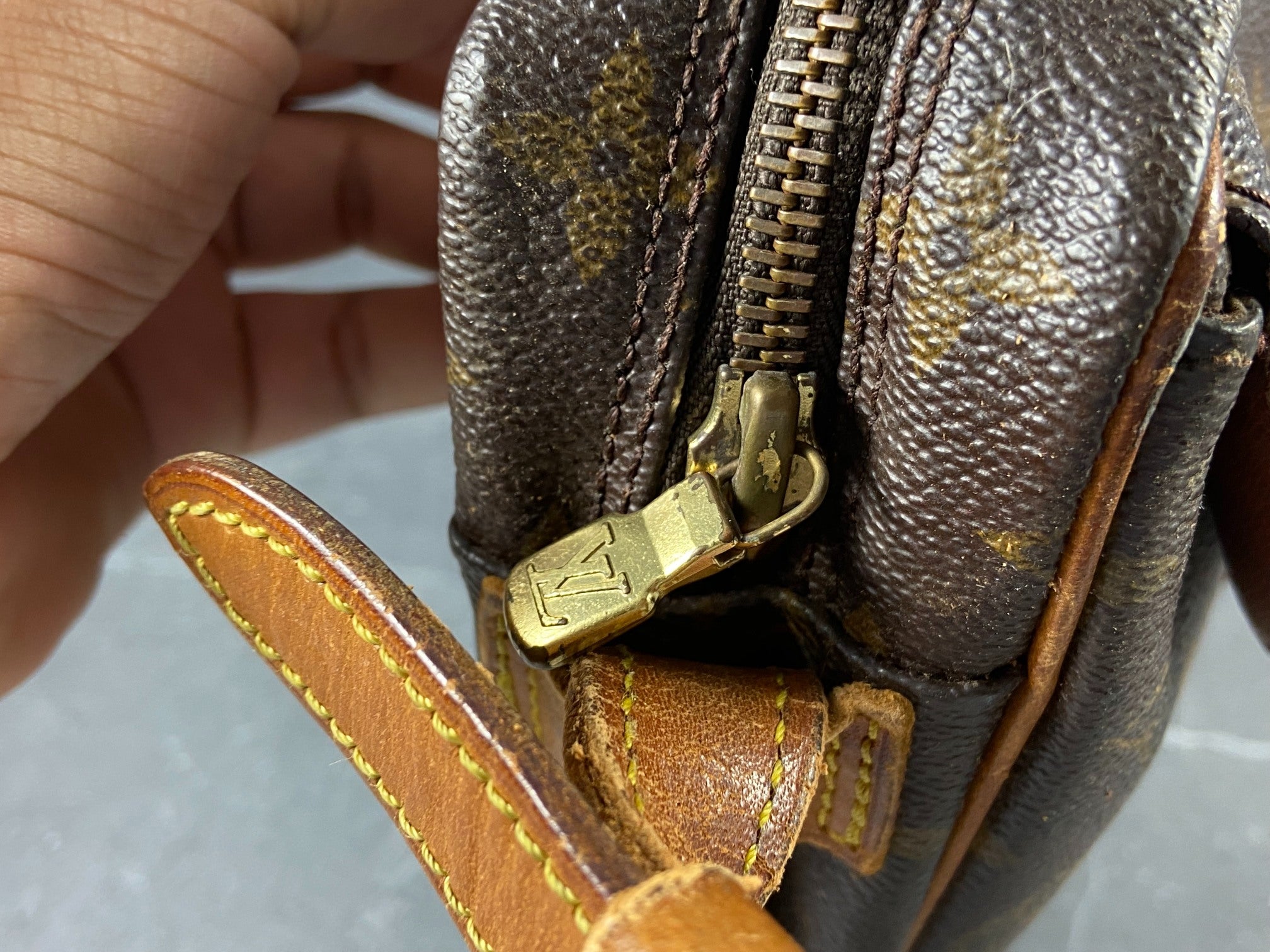 Louis Vuitton Jeune Fille GM Shoulder Bag Monogram Canvas