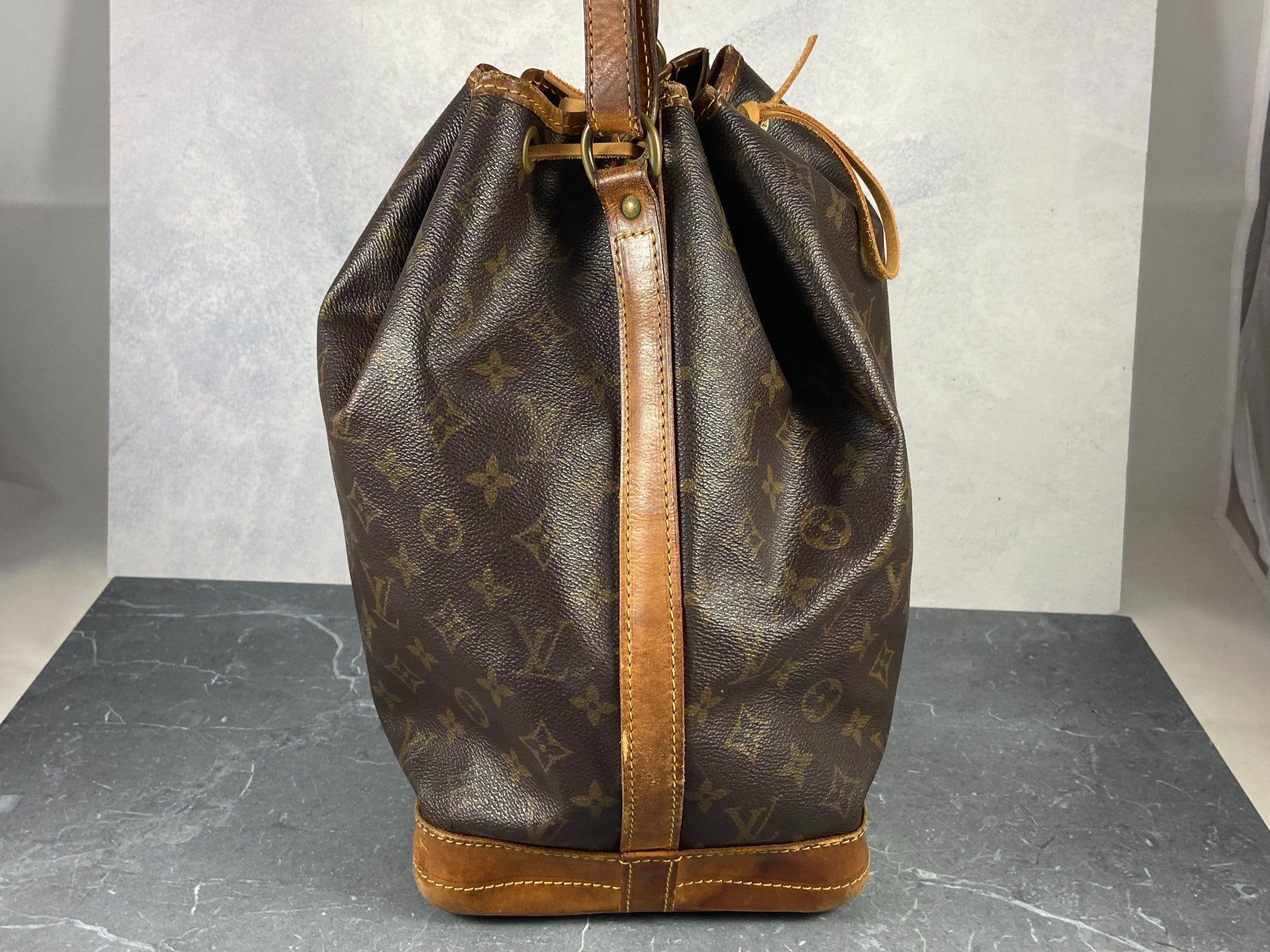 Louis Vuitton Sac Noé Grand Monogram Canvas