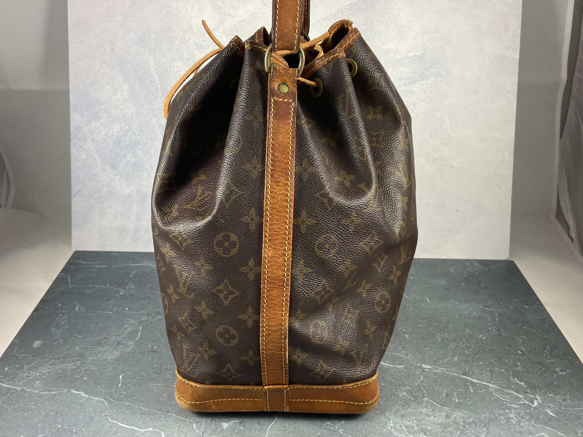 Louis Vuitton Sac Noé Grand Monogram Canvas