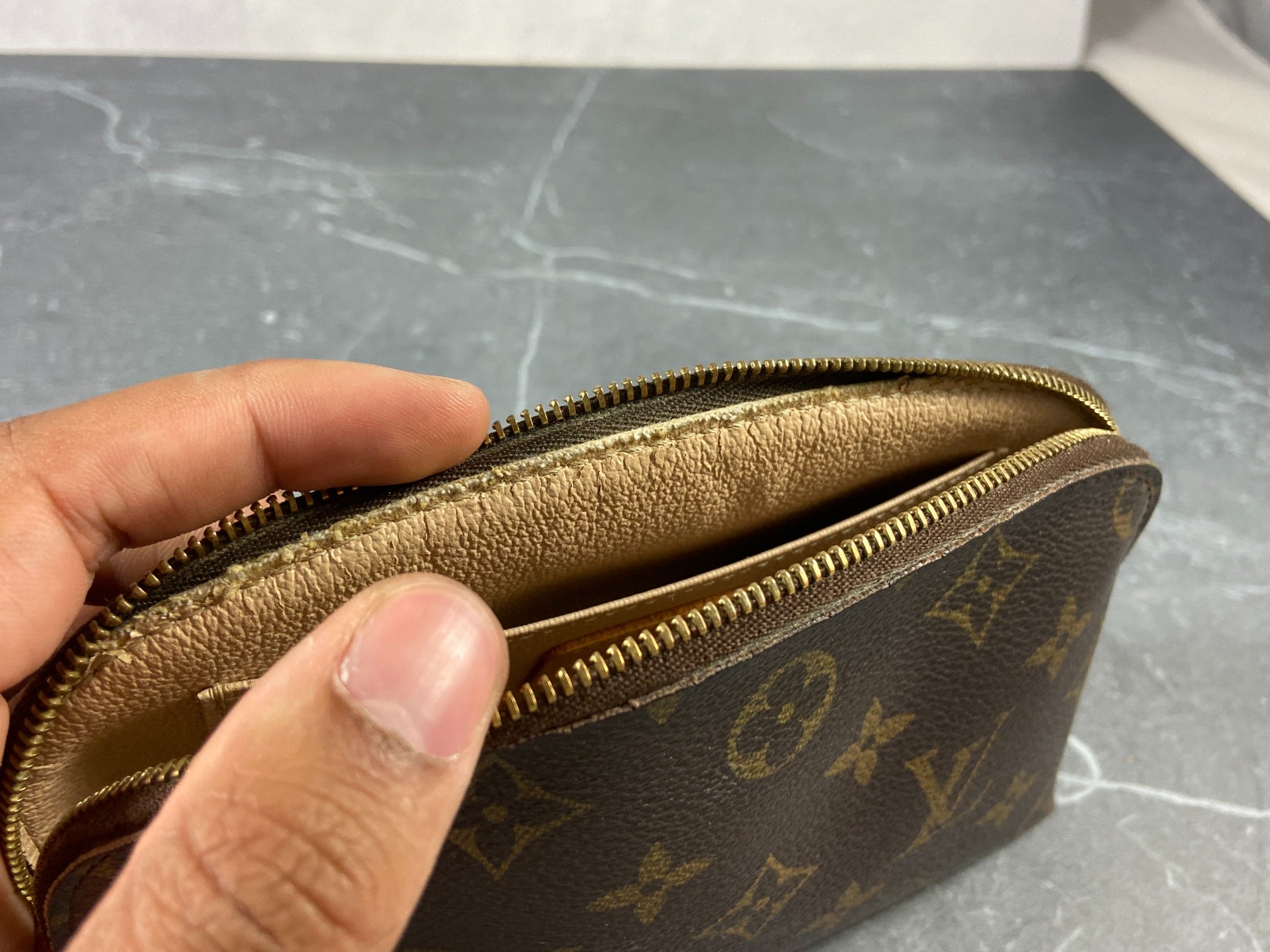 Louis Vuitton Pochette Cosmetique Monogram Canvas