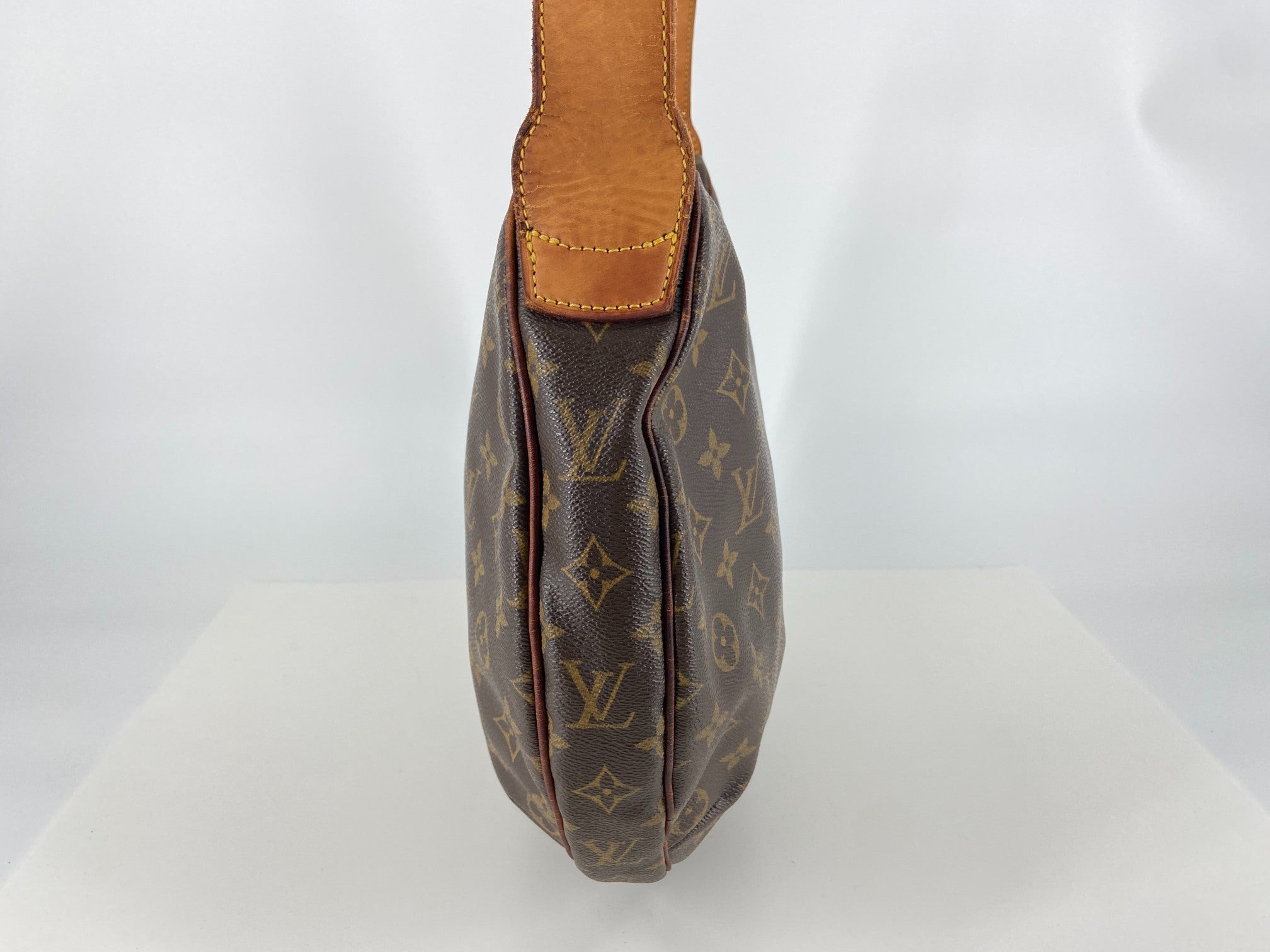 Louis Vuitton Croissant GM Hobo Bag Monogram Canvas