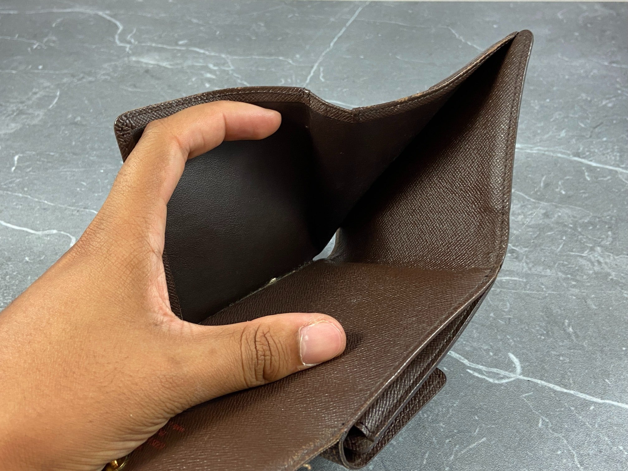 Louis Vuitton Elise Wallet Damier Ebene Canvas