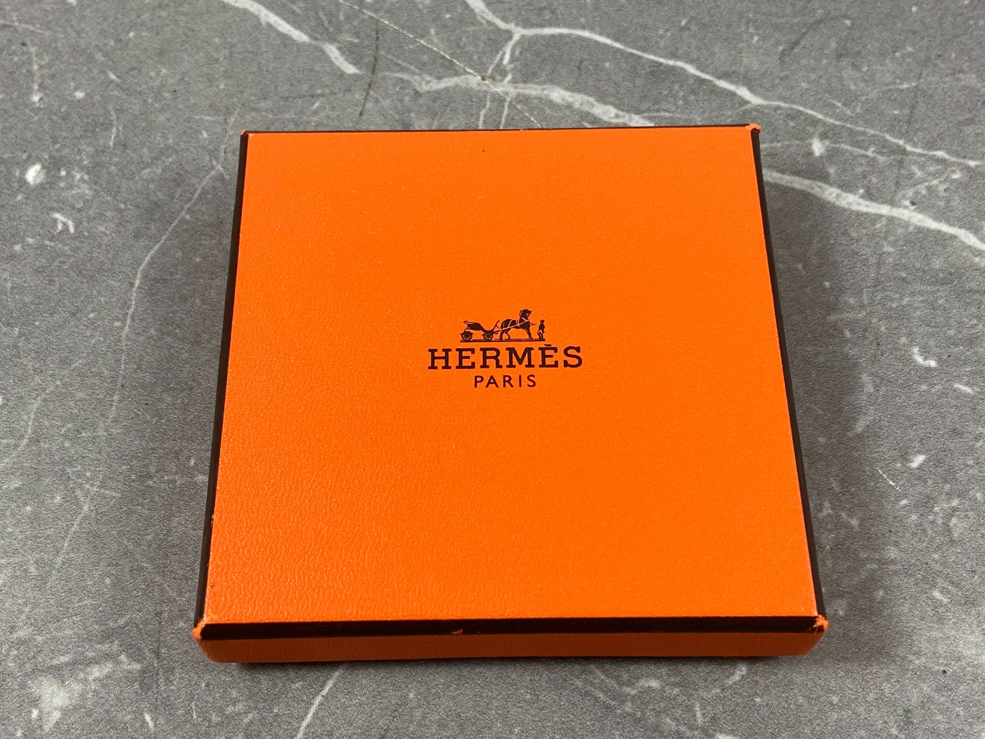 Hermès Cage d'H Necklace Silver / Pink incl. Box