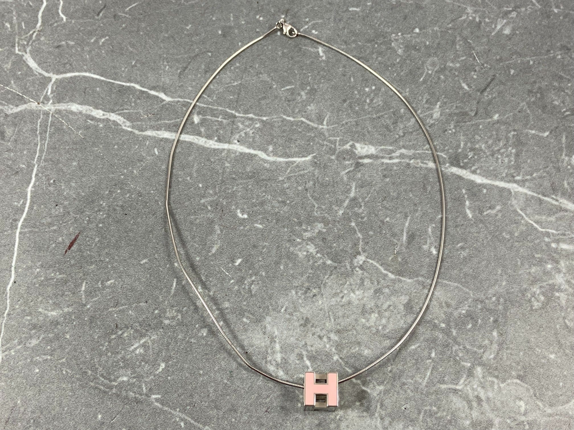 Hermès Cage d'H Necklace Silver / Pink incl. Box