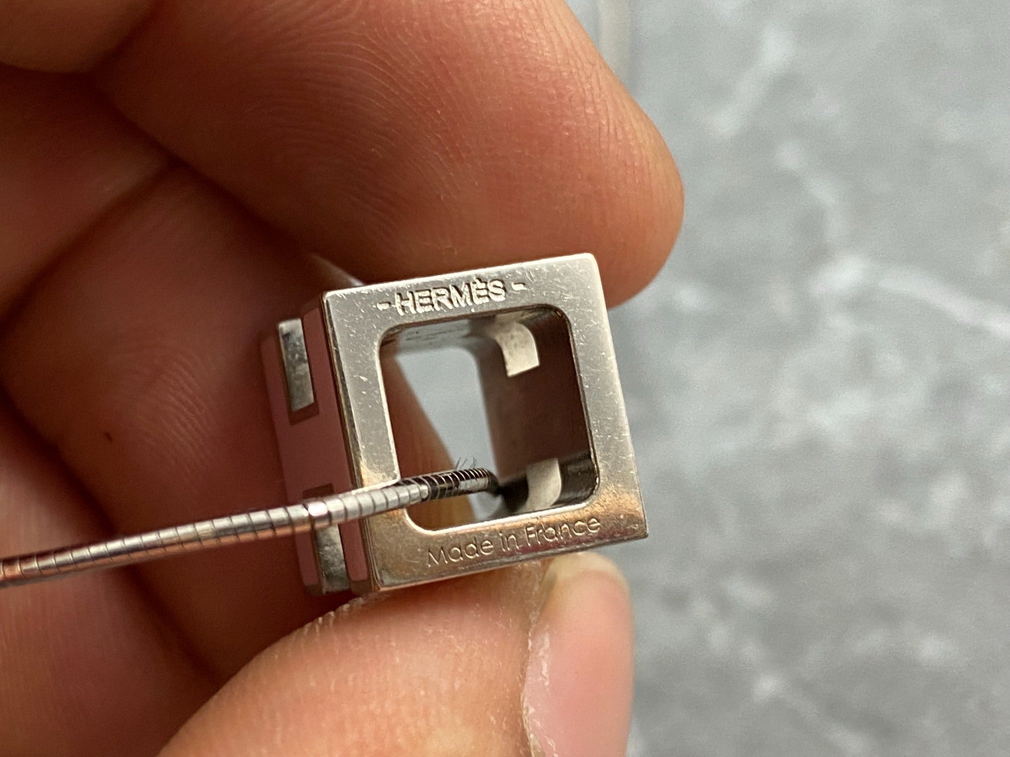 Hermès Cage d'H Necklace Silver / Pink incl. Box