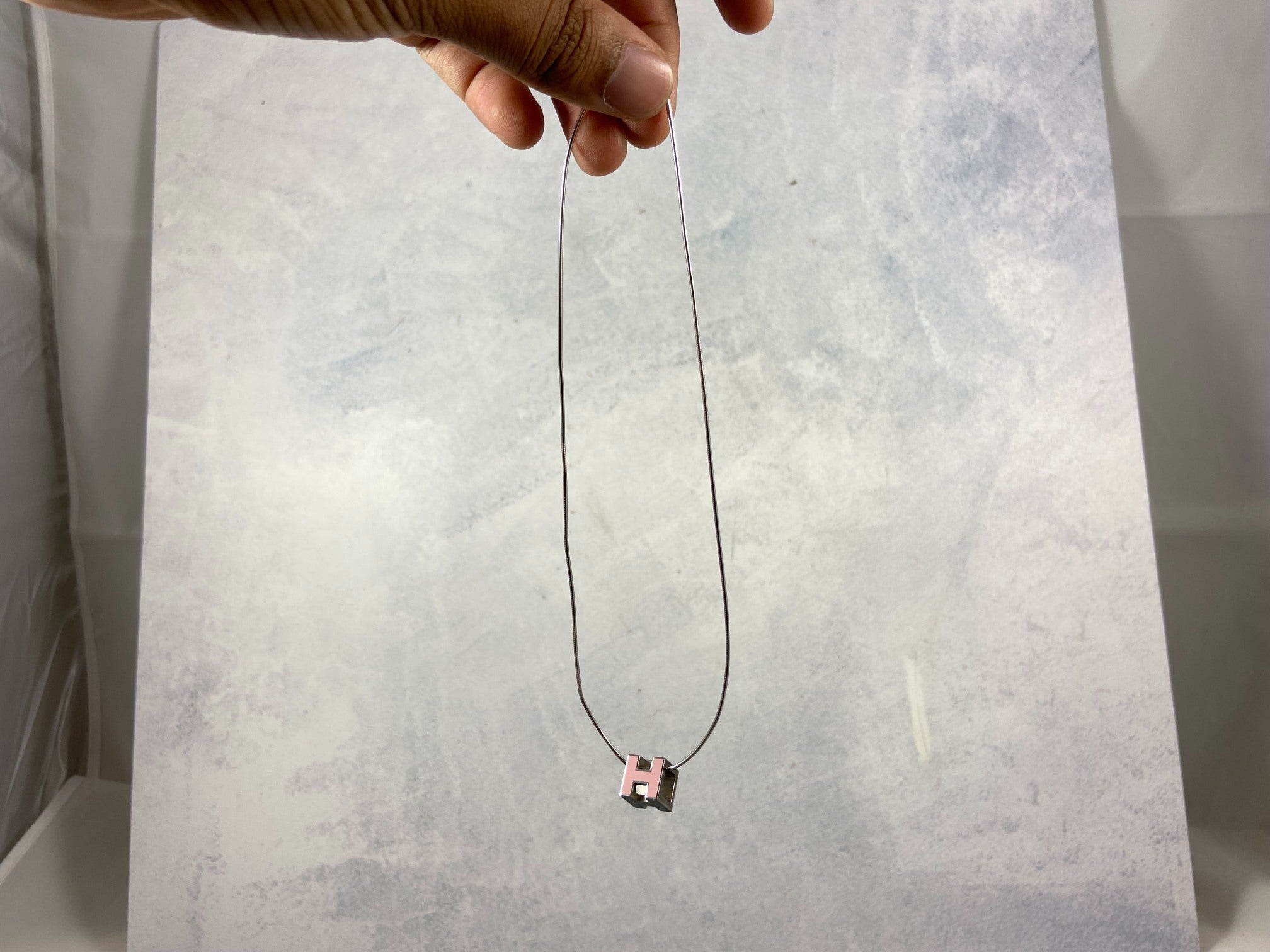 Hermès Cage d'H Necklace Silver / Pink incl. Box